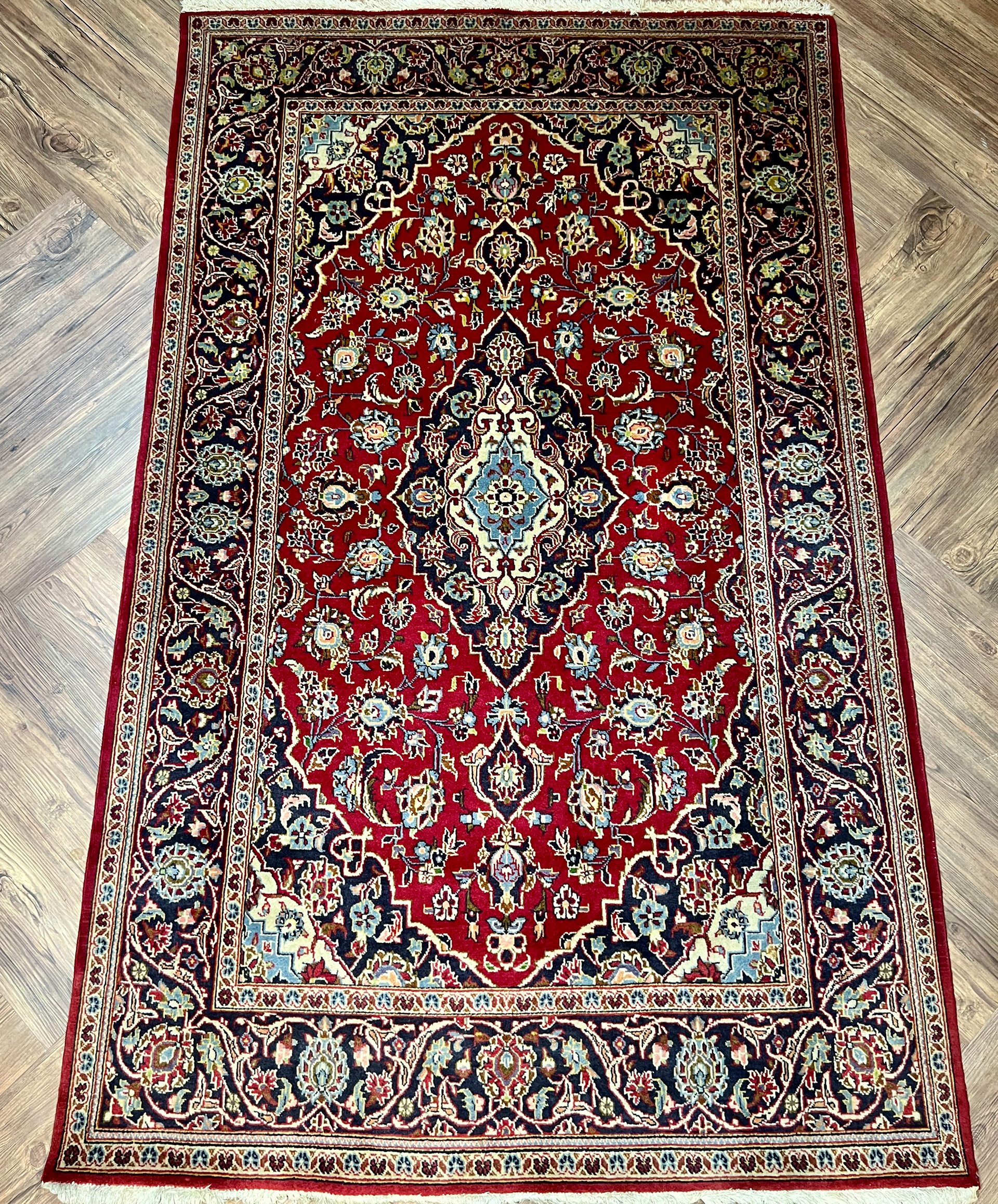 AS2840-89 - Persian Kashan Wool - 135 x 213 cm