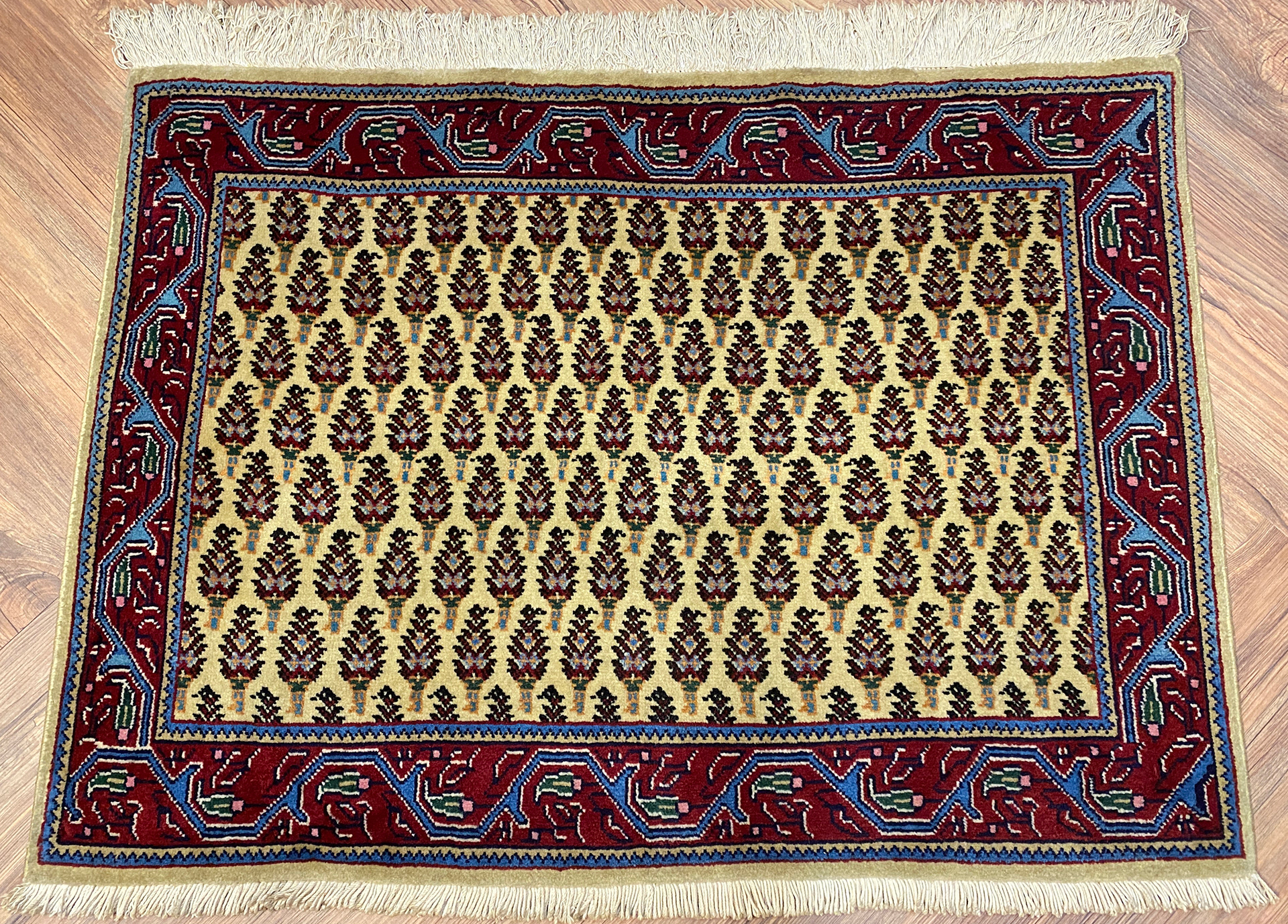 AS935B - Persian Tabrez Wool - 62 x 90 cm