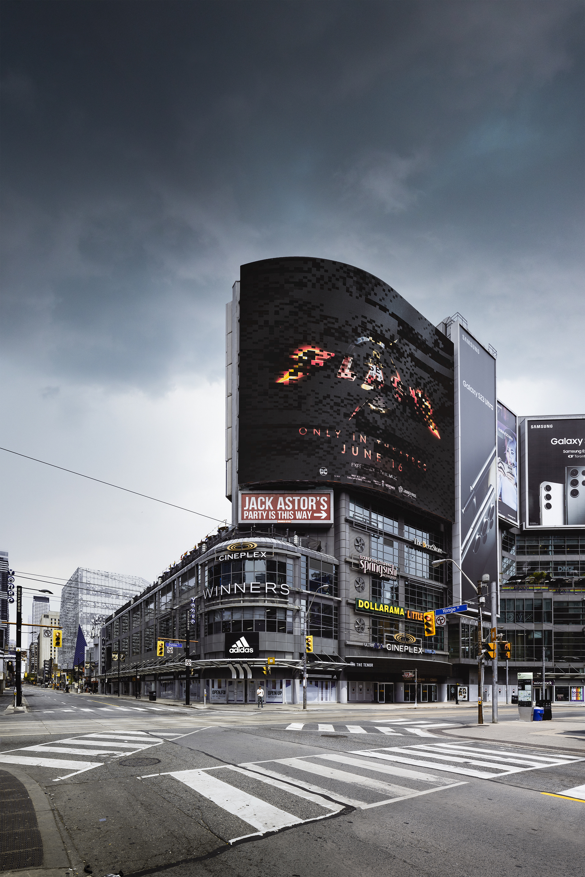 Toronto Dundas Square