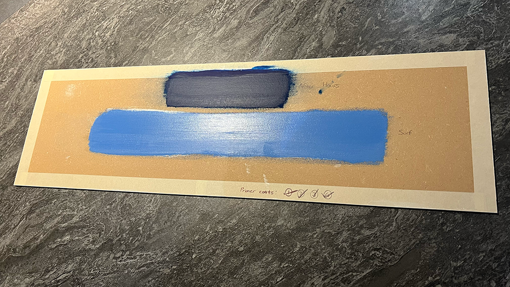 Painted middle piece (numbers face).