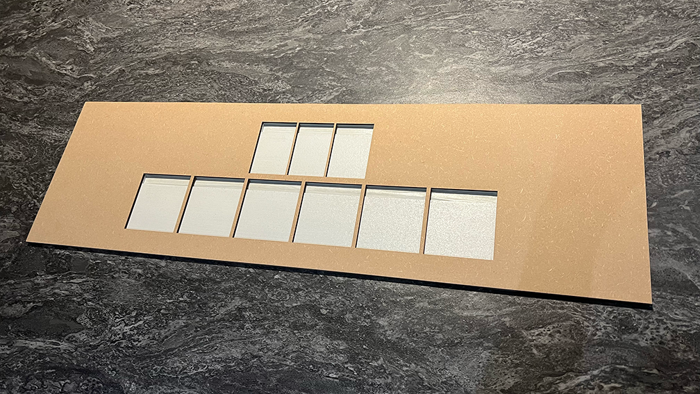 Primed pockets (numbers face).