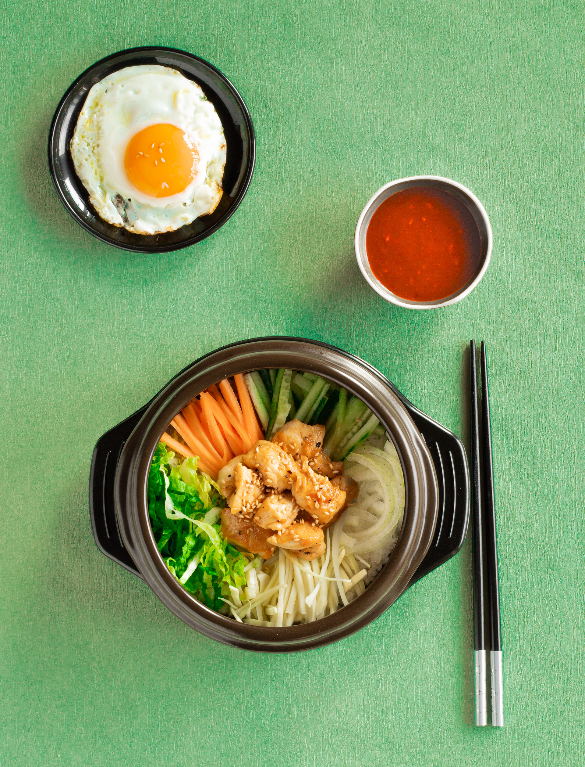 Bibimbap ina green background 