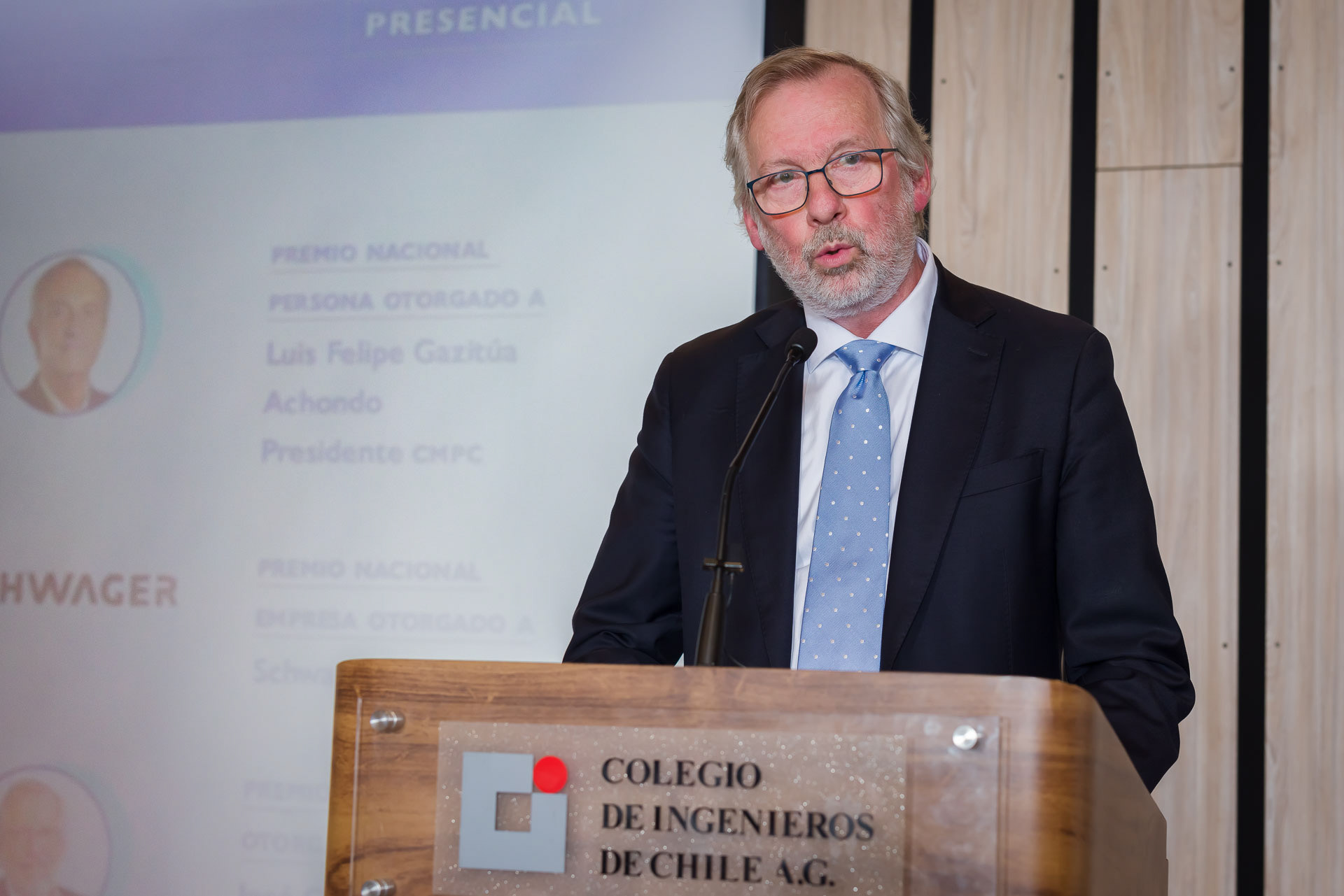 Premiación colegio de ingenieros