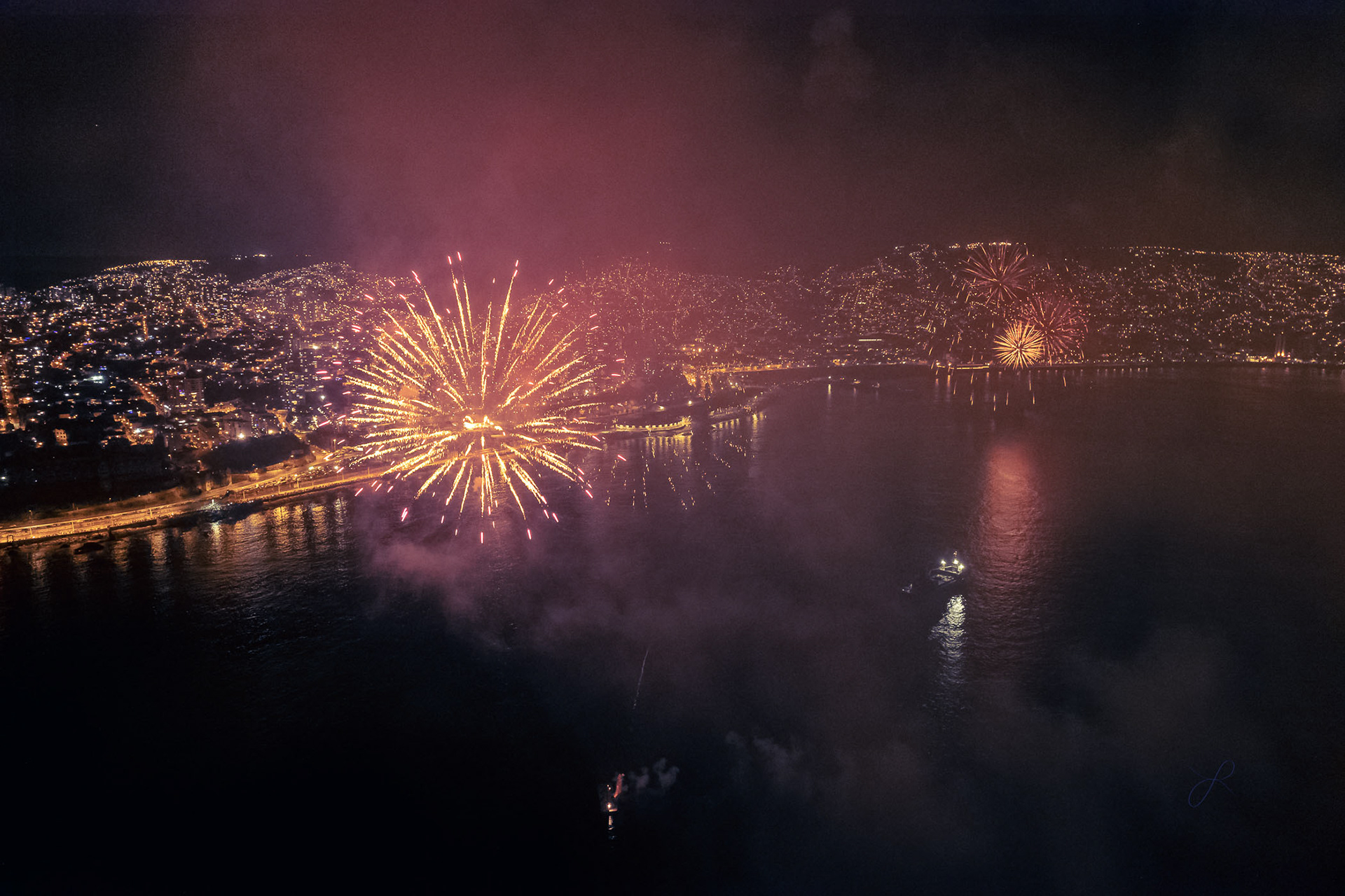 Valparaiso viña fuegos artificiales
