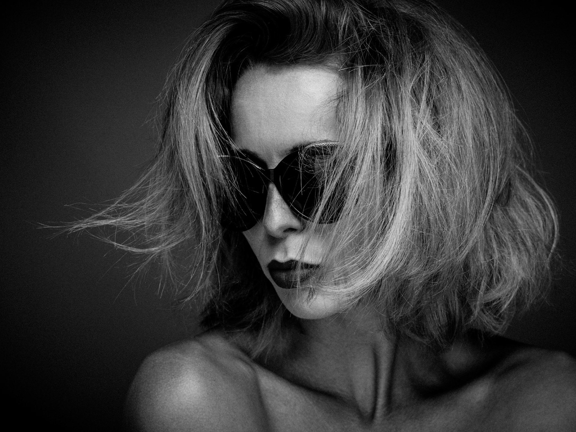Model: Angela Kate Hudson