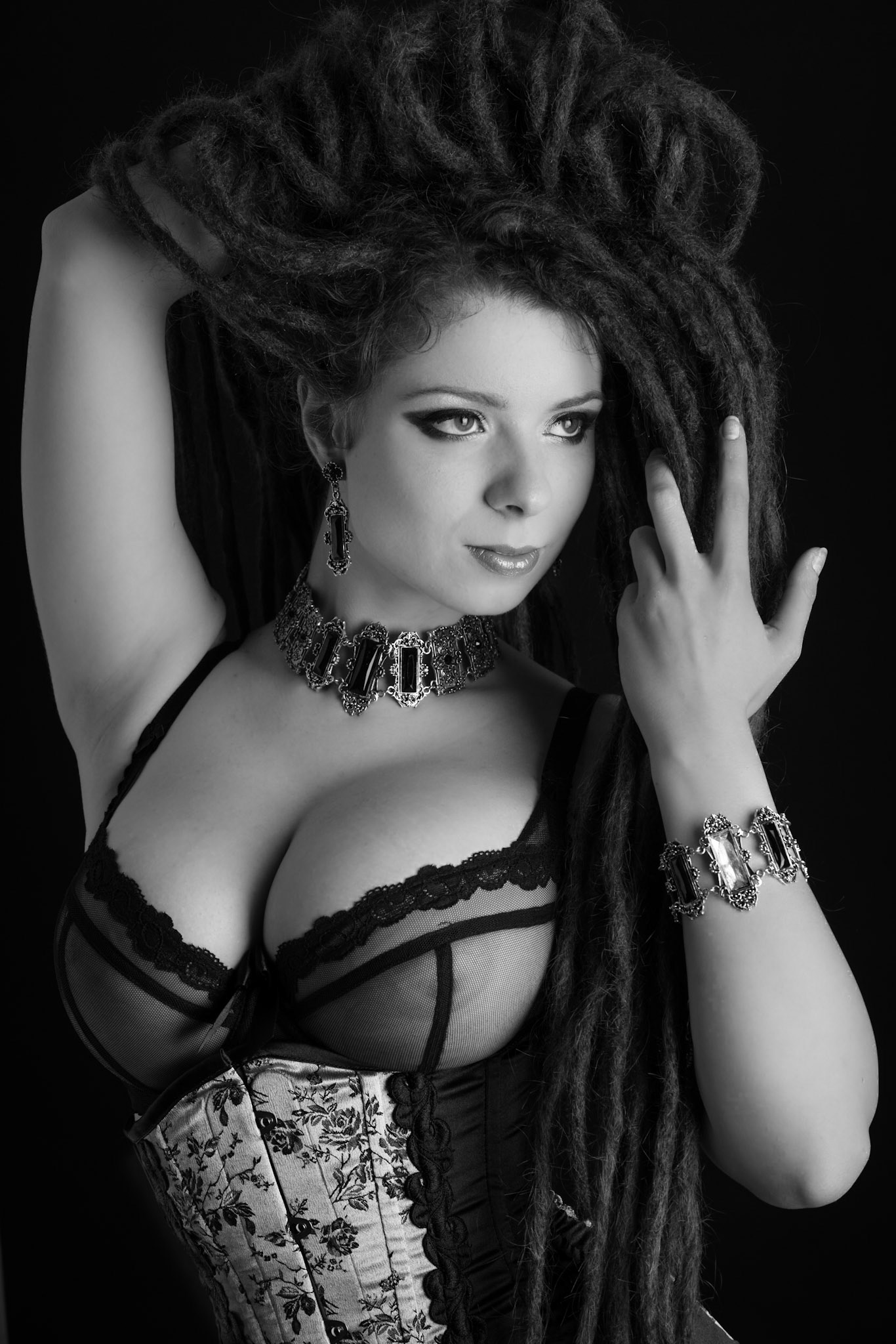 Model: Savra
