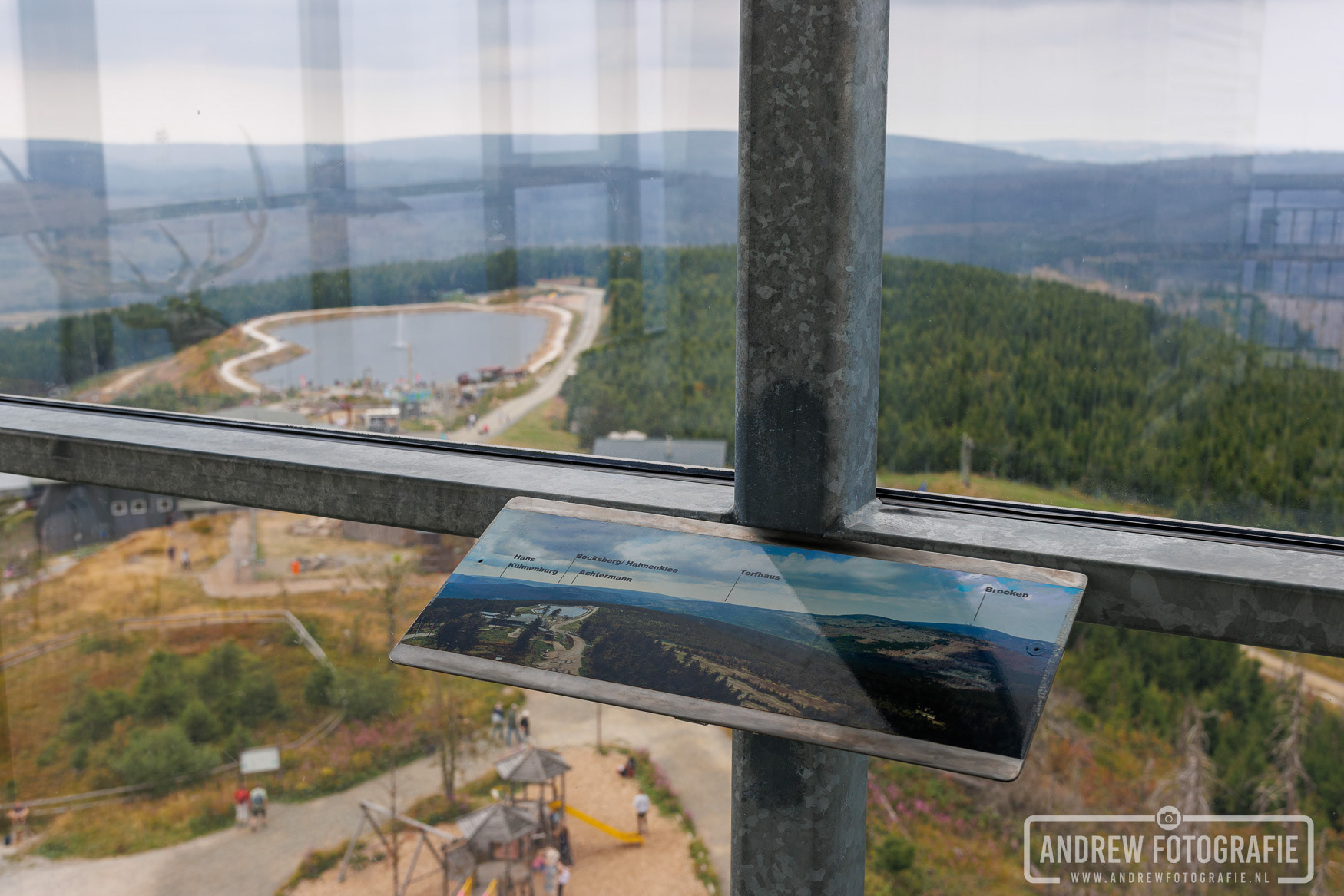Uitzicht vanaf het panoramadek van de Wurmbergturm op 1000 meter hoogte