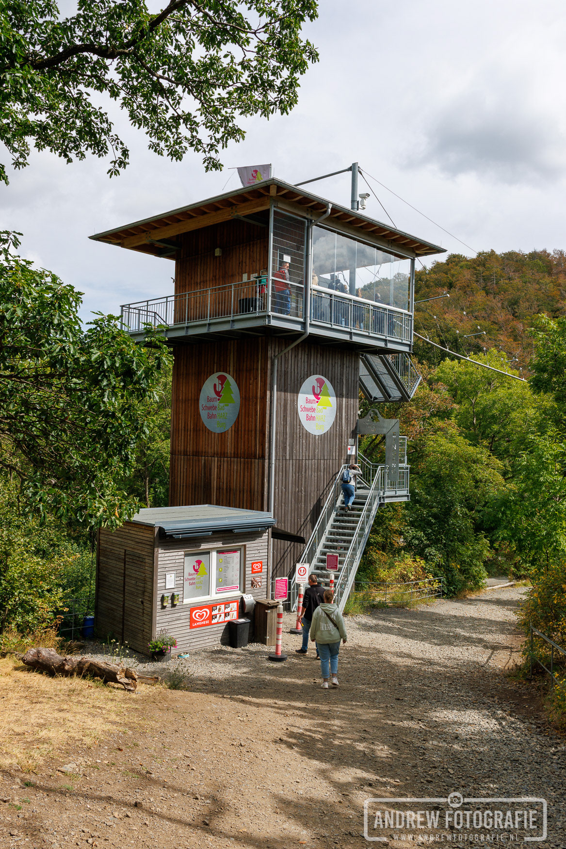 Startplatform van de BaumSchwebeBahn op de top van de Großer Burgberg.