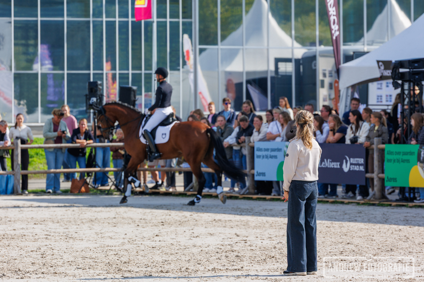 Anky van Grunsven en Tommie Visser samen in de Horse Event Arena.