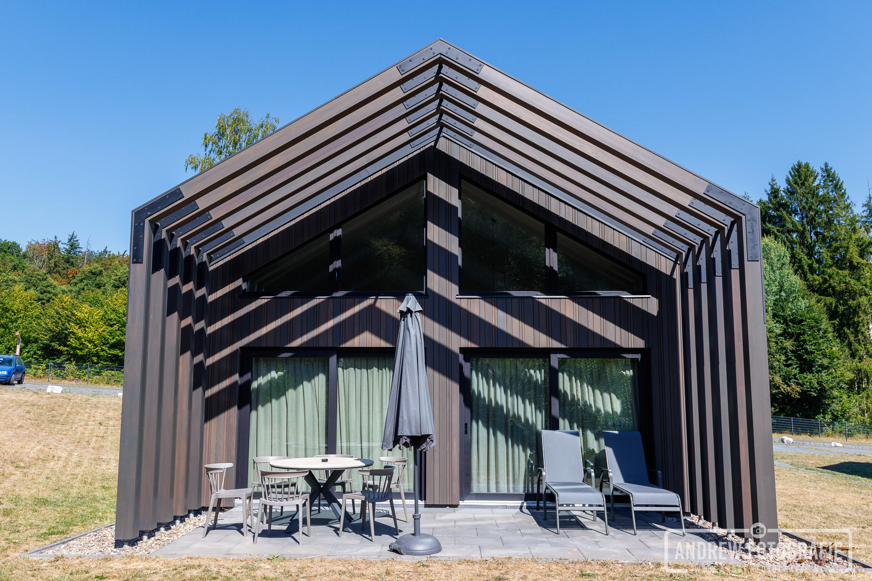 Privéterras en exterieur van de Harz Eco Lodge