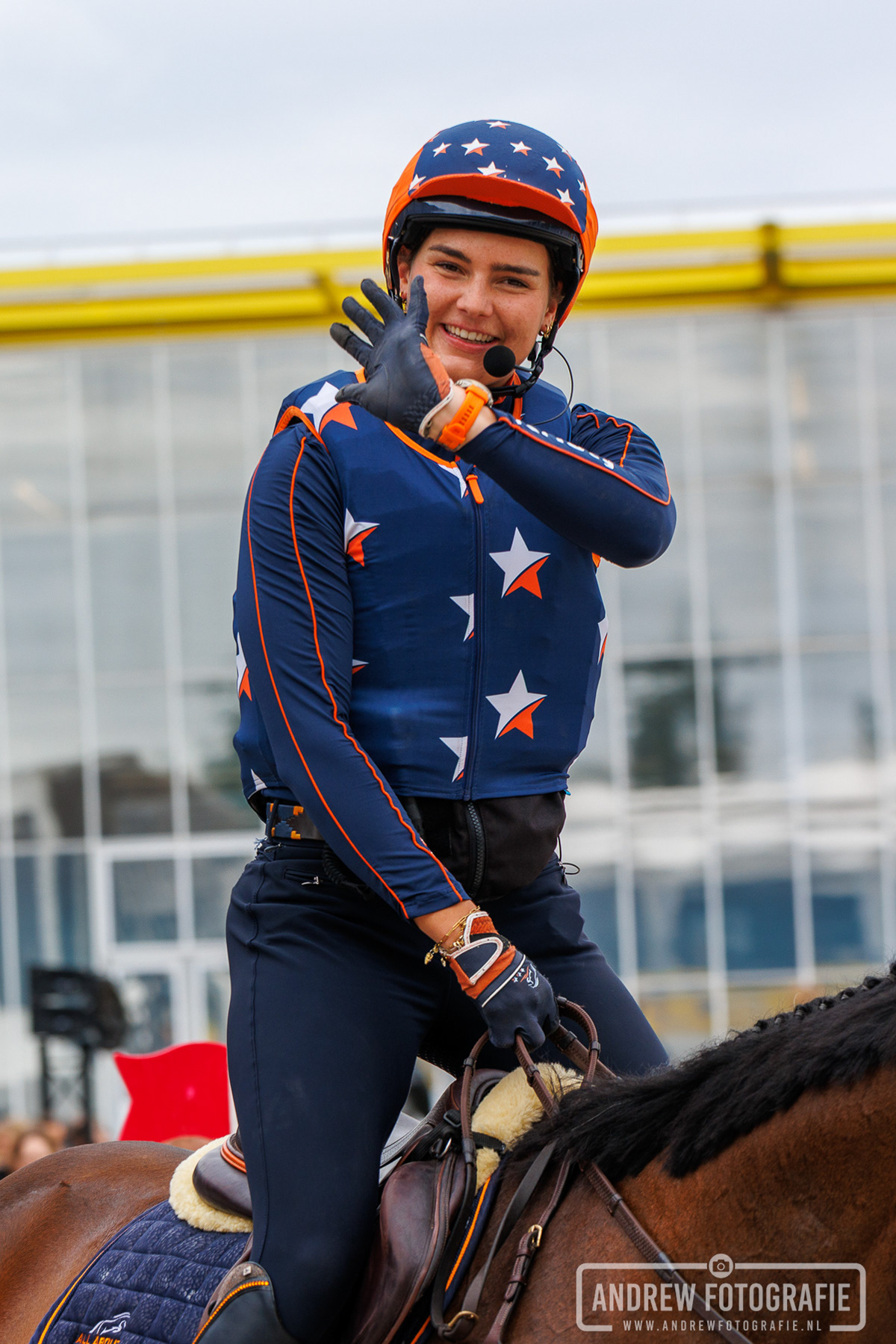 Krisy Snepvanger groet het publiek na een geslaagde clinic.