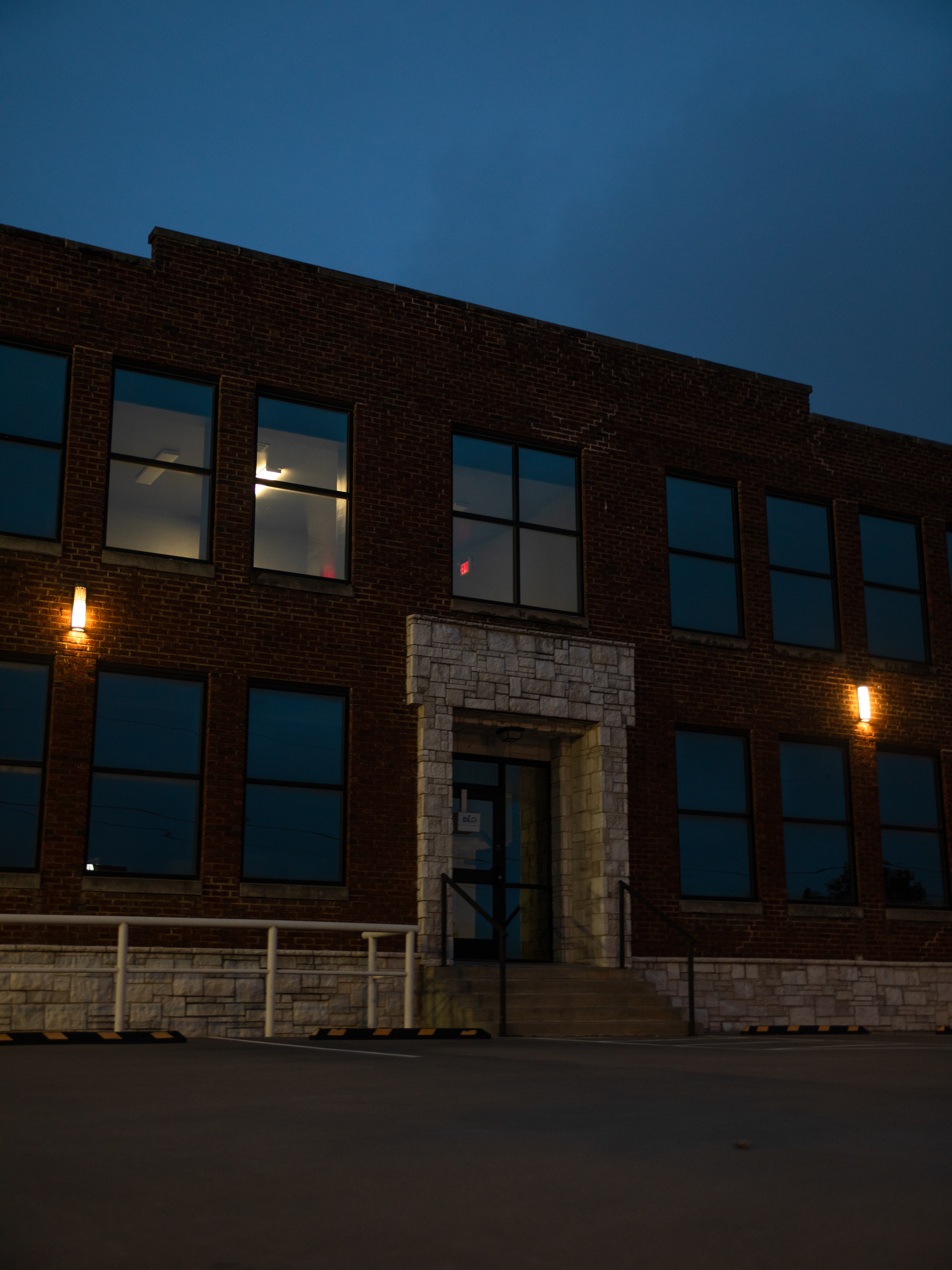 ISO 800 @38mm F/2.8 1/25s