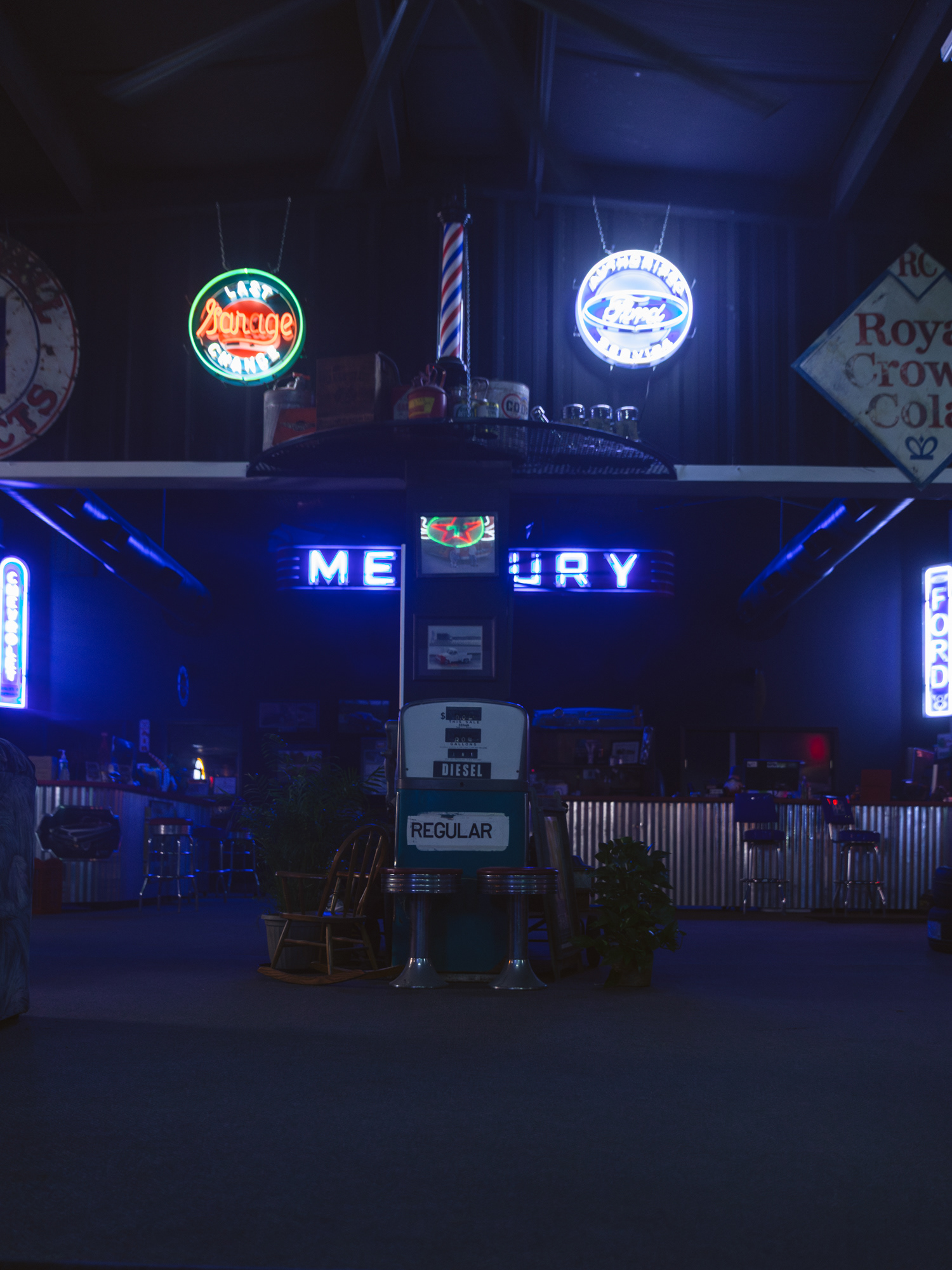 ISO 1600 @29mm F/2.8 1/60s