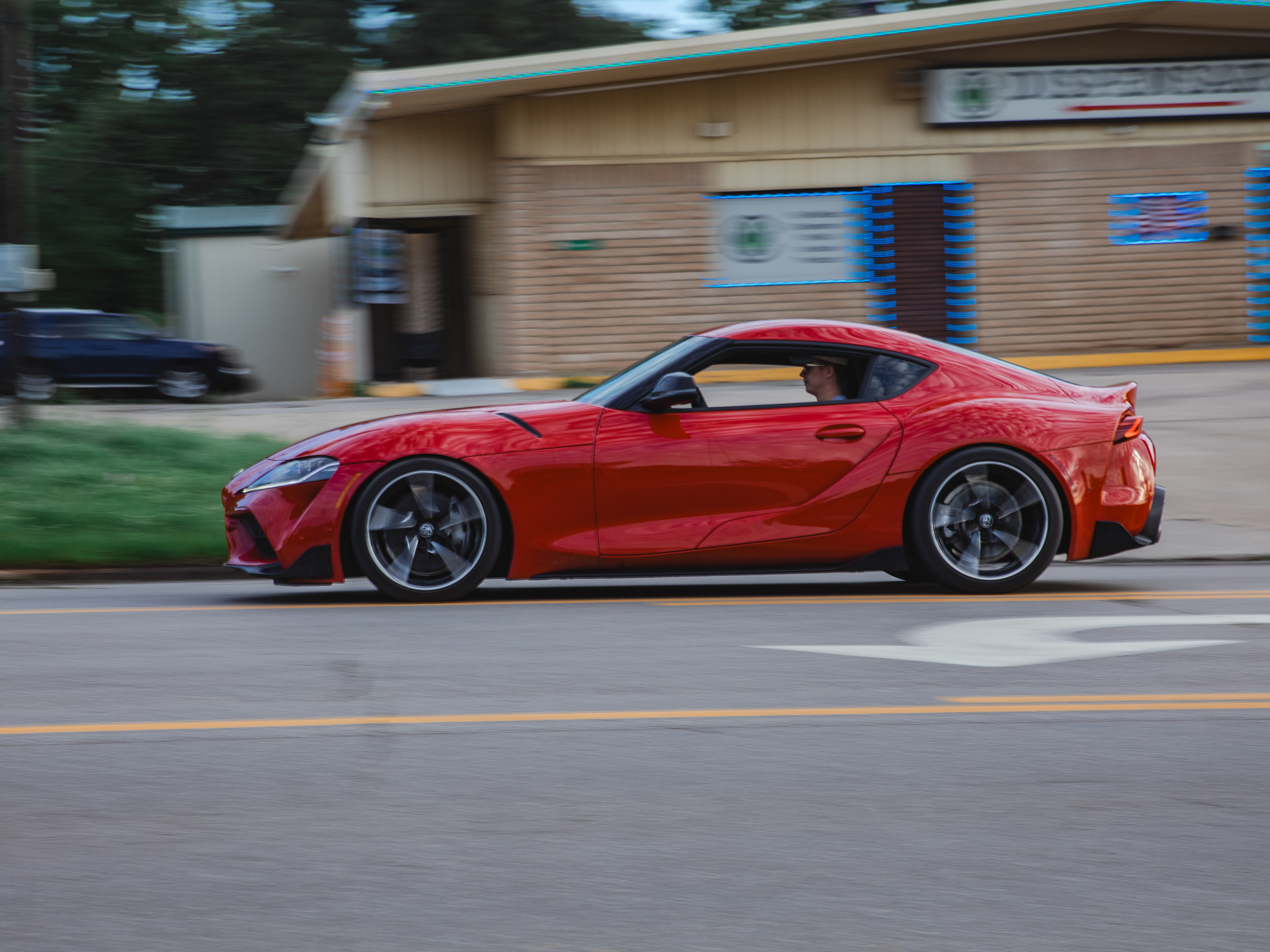 ISO 200 @70mm F/8 1/100s