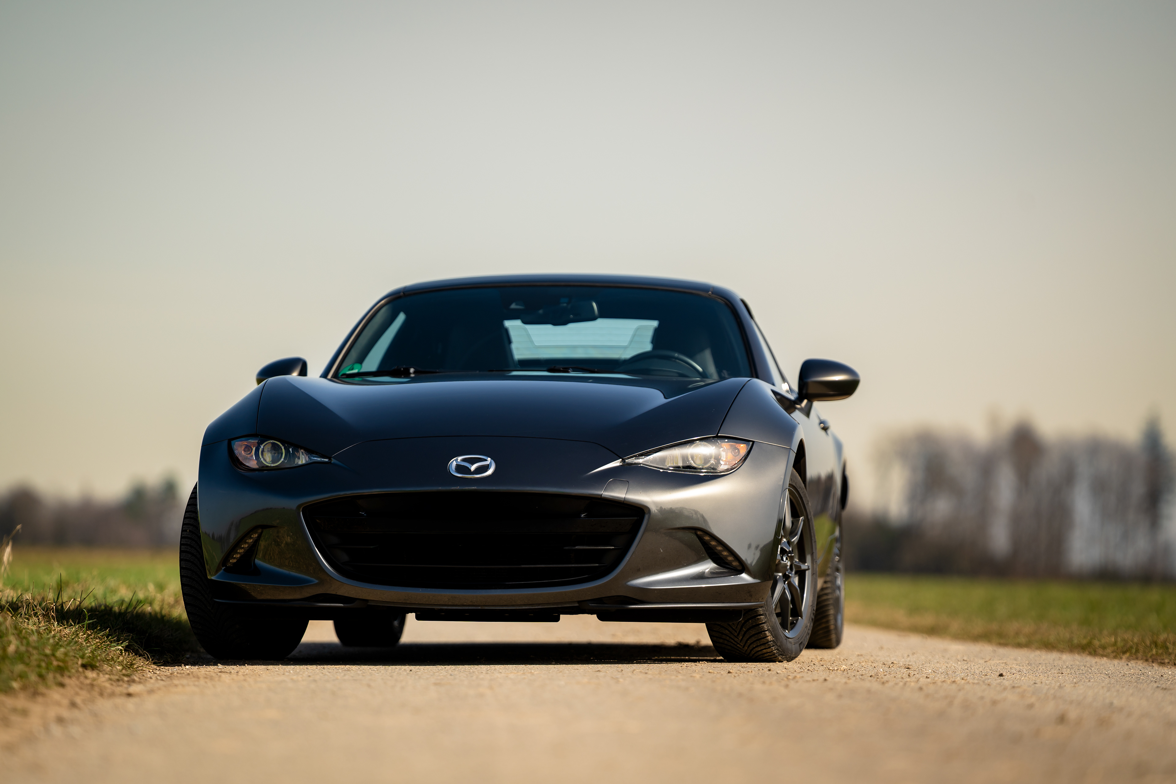 Mazda MX-5 RF in Oggelshausen, professionell fotografiert von Mfuchsloch Fotografie & Videografie.