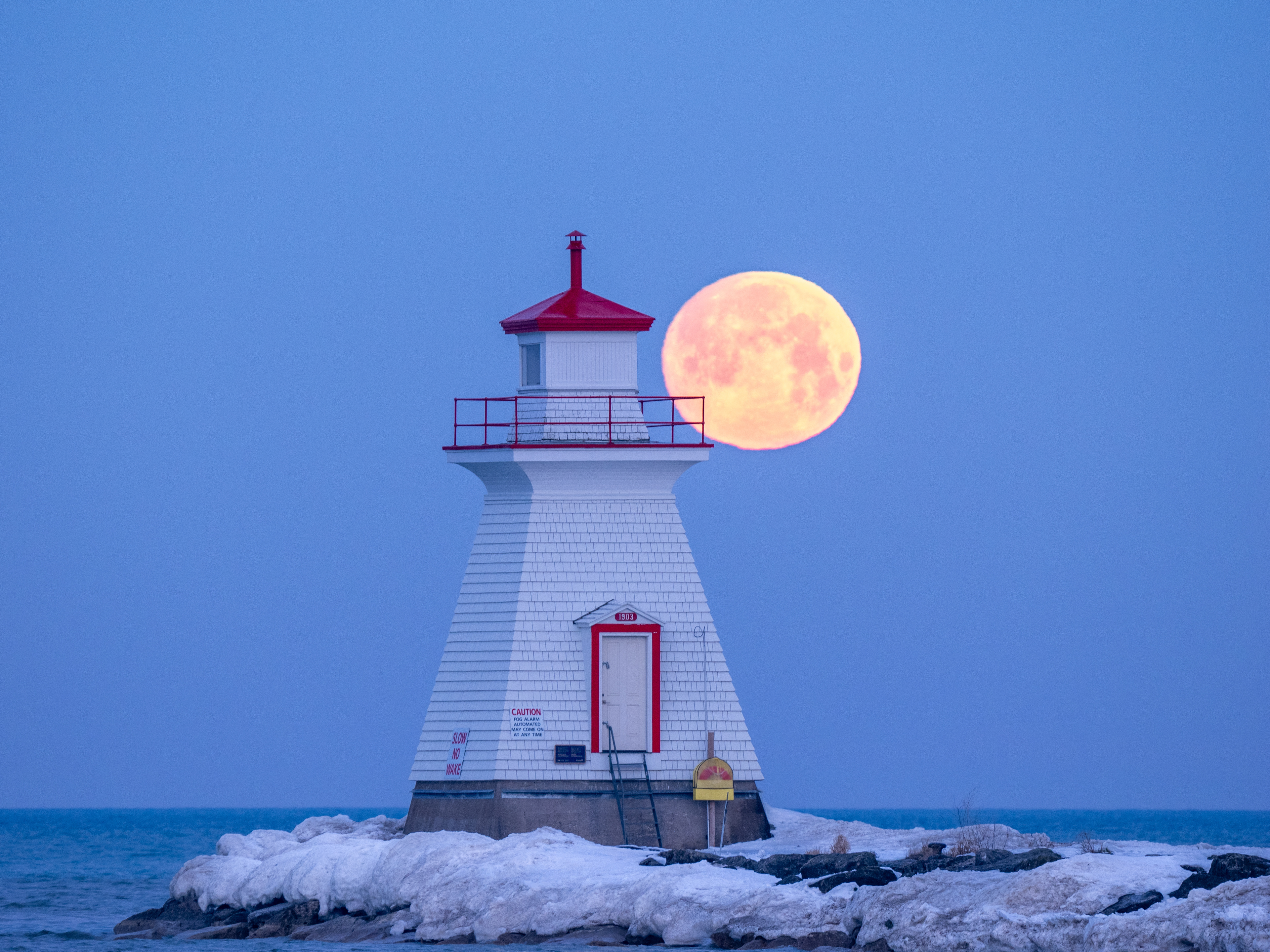 Snow Moon 2
