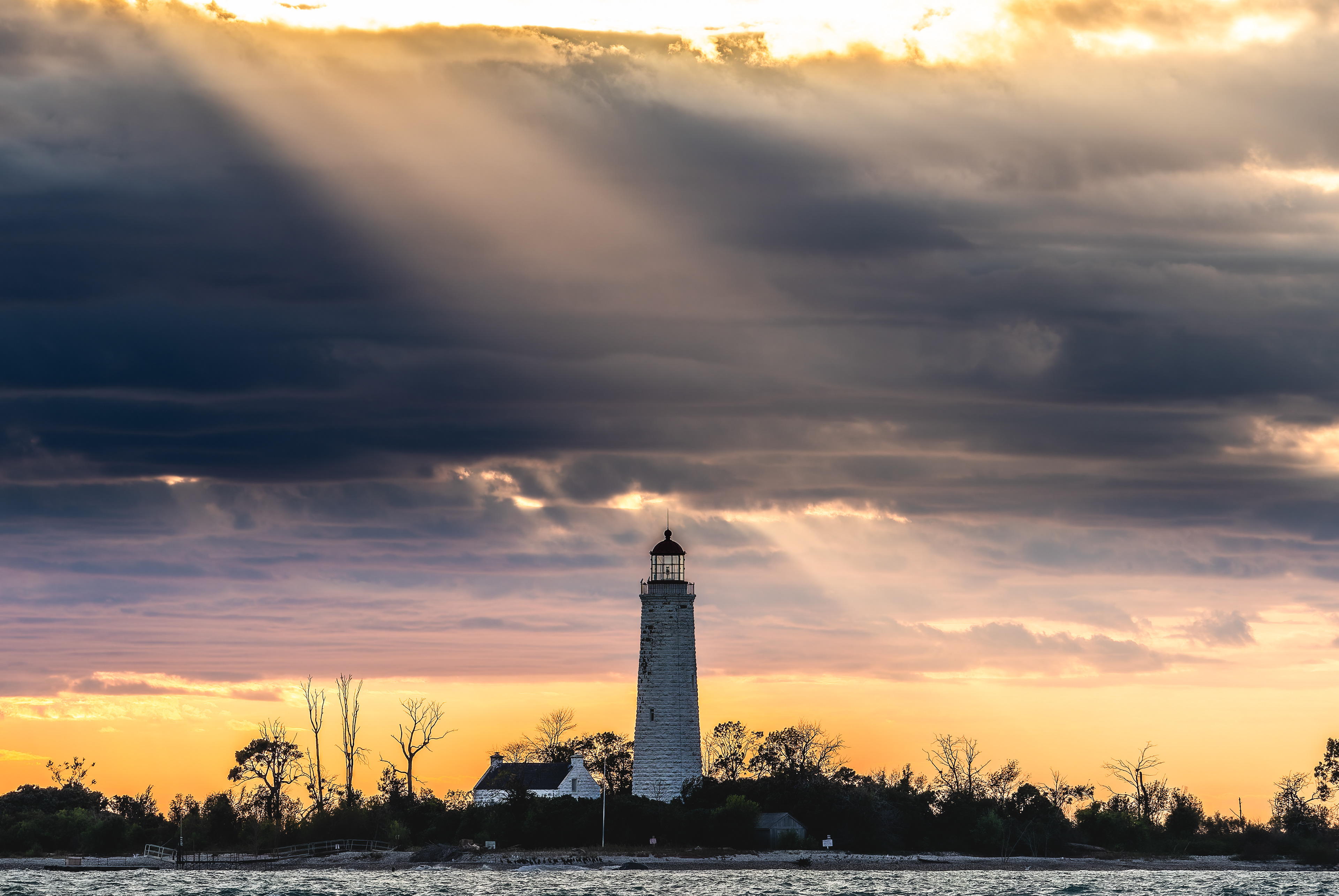 Golden rays on Chantry lighthouse