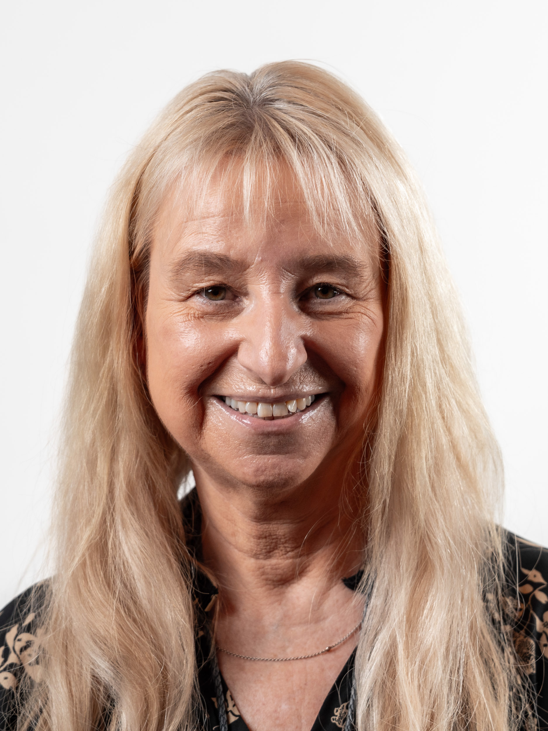 Ilona Roth