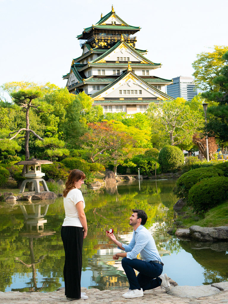 Surprise Proposal Photoshoot in Osaka Castle for European Clients by Paren Creates