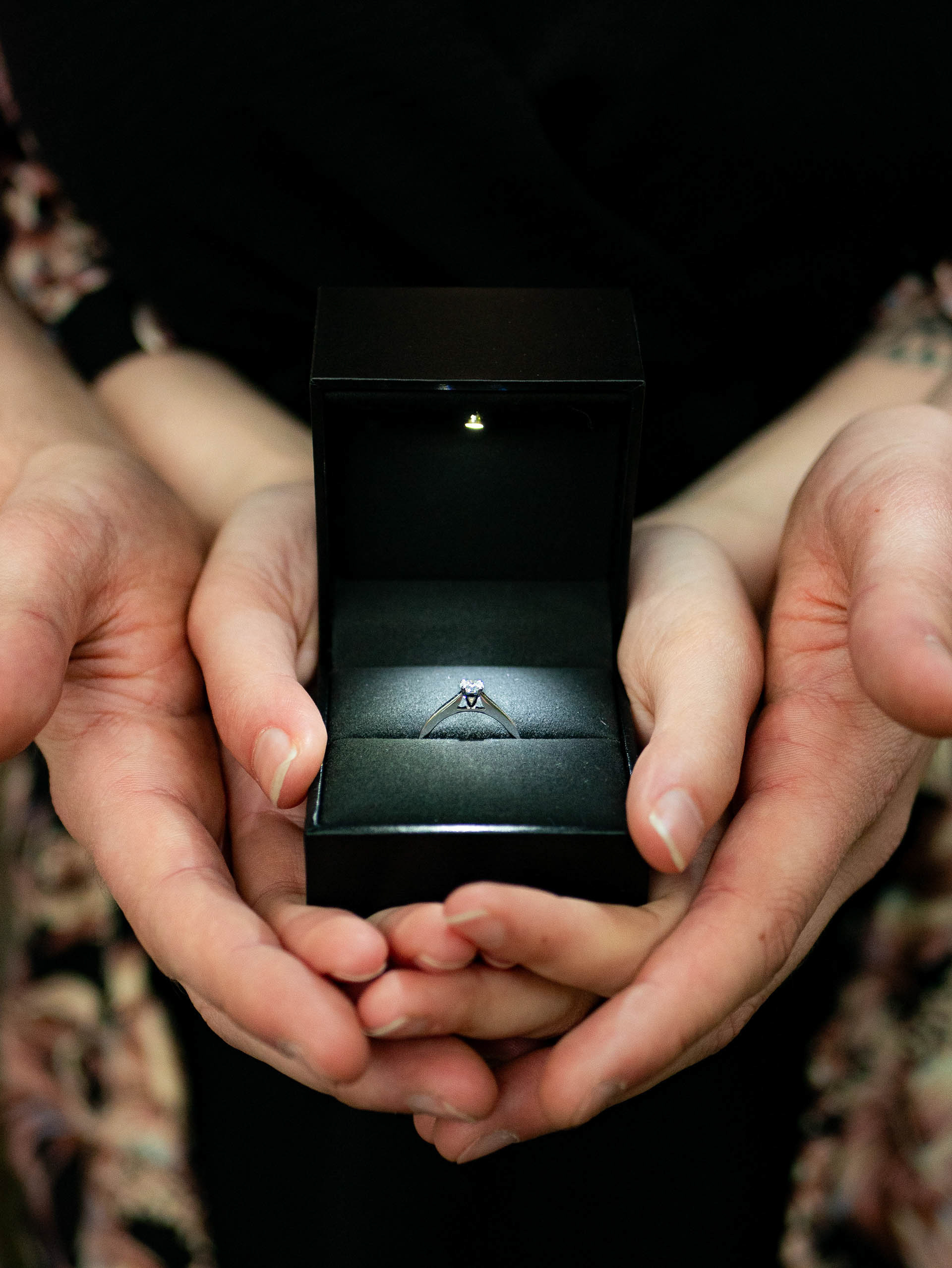 Engagement photoshoot for European clients in Kyoto, shot by Paren Creates