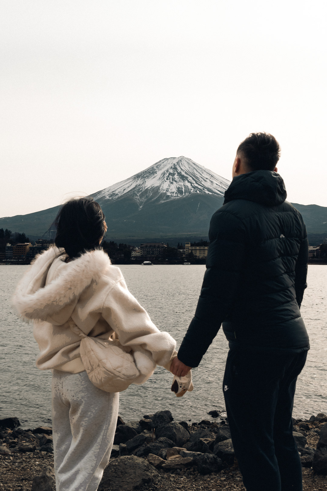 Fuji Photoshoot in Kawaguchiko for Australian couple by Paren Creates
