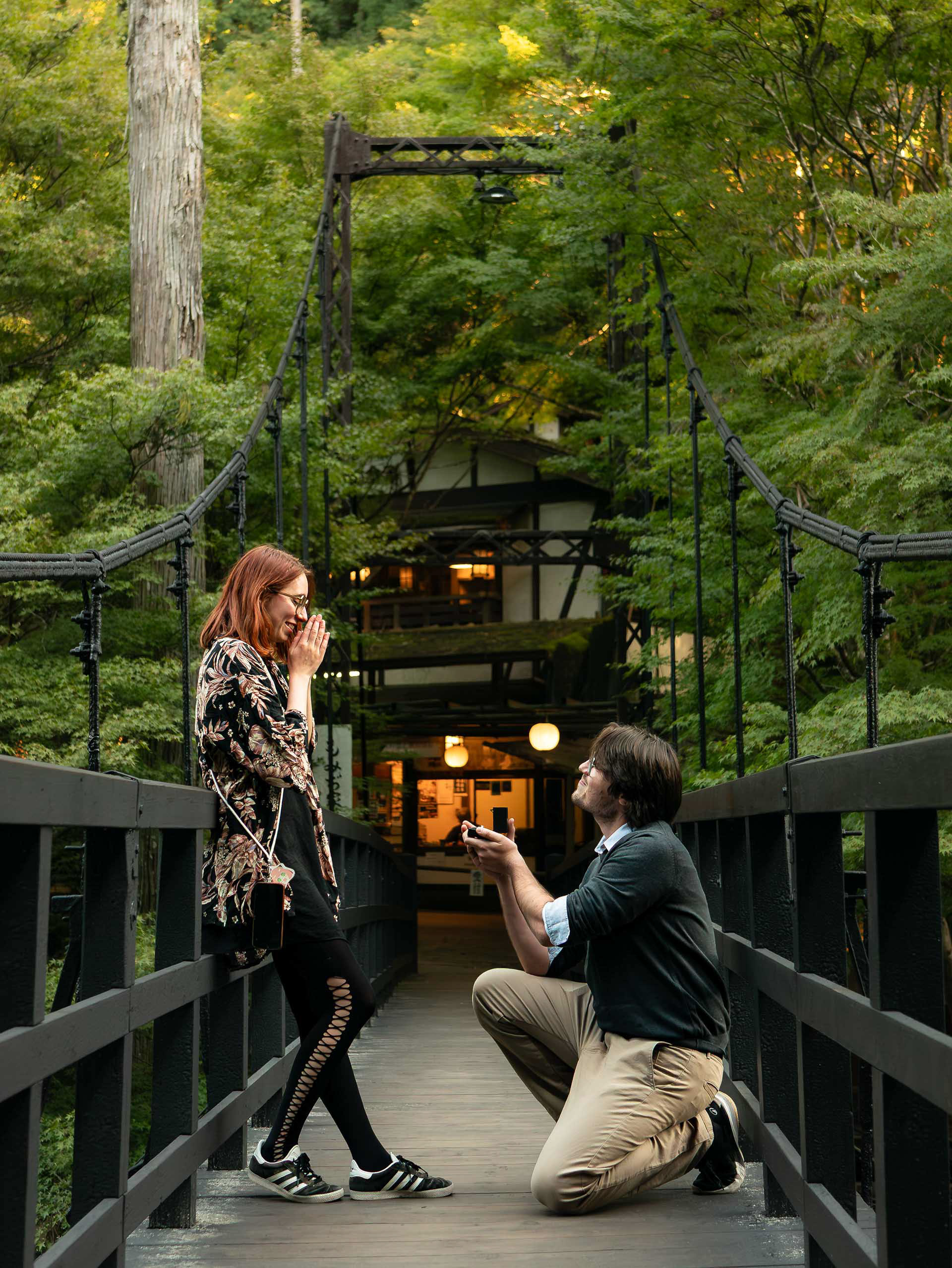 European client doing a surprise proposal in a hidden gem Kyoto spot, shot by Paren Creates