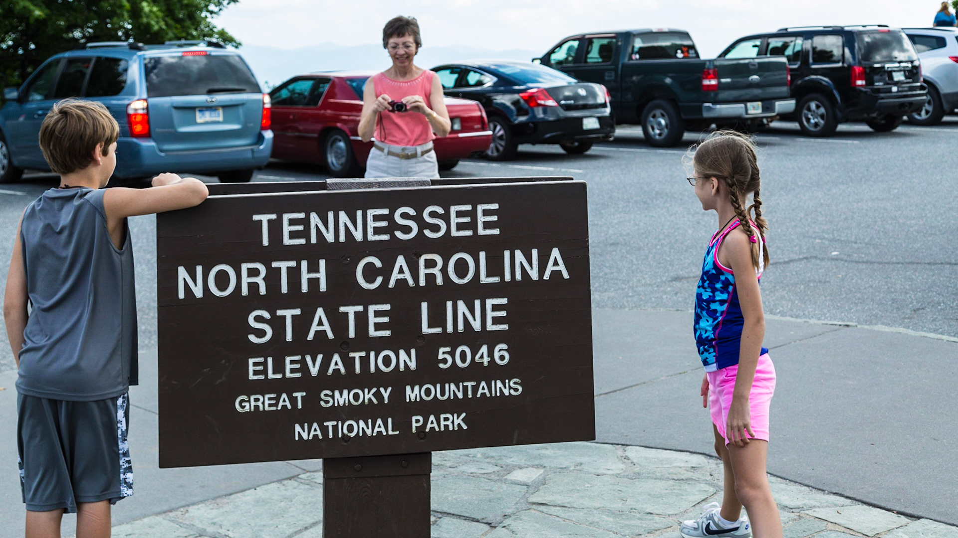 Christie and I picked up Trever and Grace for a weekend with us, on the moring of July 11. From there we took I-26 and I-40 to Waynesville, NC, where we ate.  Then it was Maggie Valley, Blue Ridge Parkway and Great Smokey Mountain National Park .  In the park we stopped at overlooks, Clingmans Dome and The Sinks.  Dinner was in Townsend.