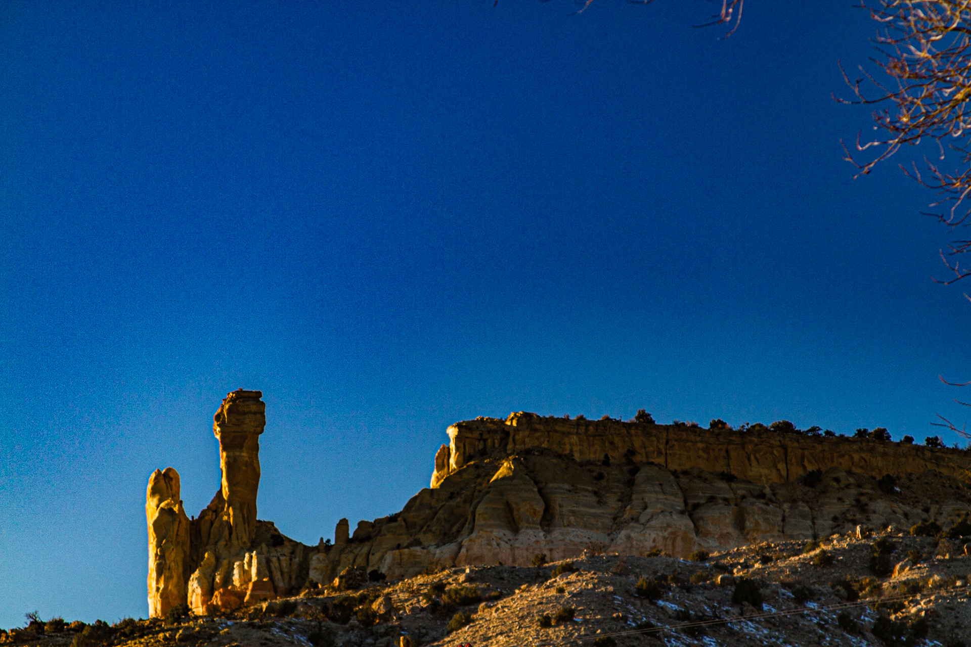 Our first stop on our first morning in Santa Fe was the Georgia O'Keeffe Museum, where the tour and short films gave us a deeper understanding of her contribution to art.  The time in the museum inspired our drive to Abiquiu that afternoon.  Later, we went on to Ghost Ranch, where O'Keeffe stayed before she acquired and essentially rebuilt her home at Abiquiu.