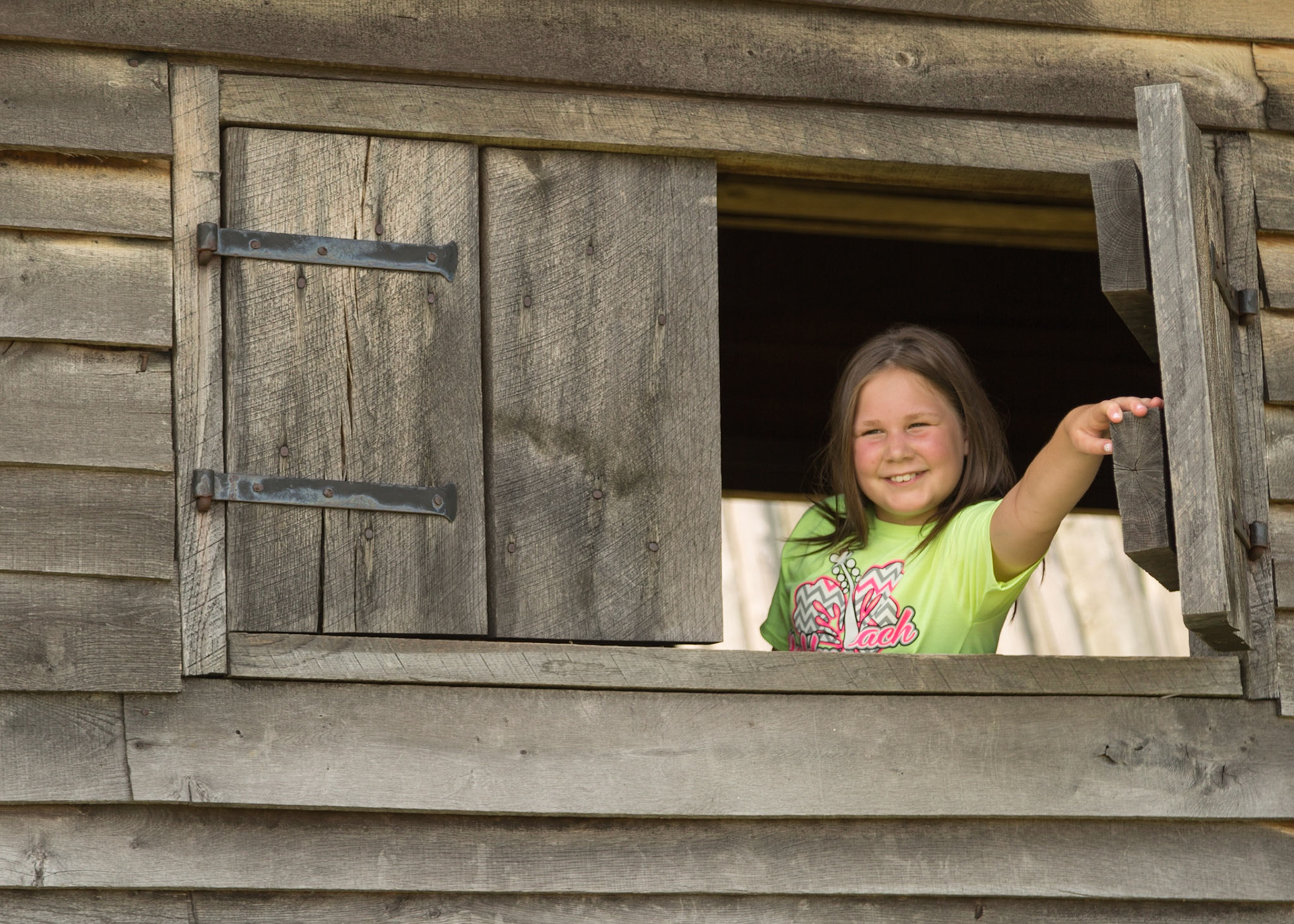 Our Adventure was a trip to Fort Loudon State Park.  Raven seemed to get a lot out of the history lesson in the short movie.  Sophia and Raven's dad was in California, for army training. Their mother had to work. We got them for a weekend.