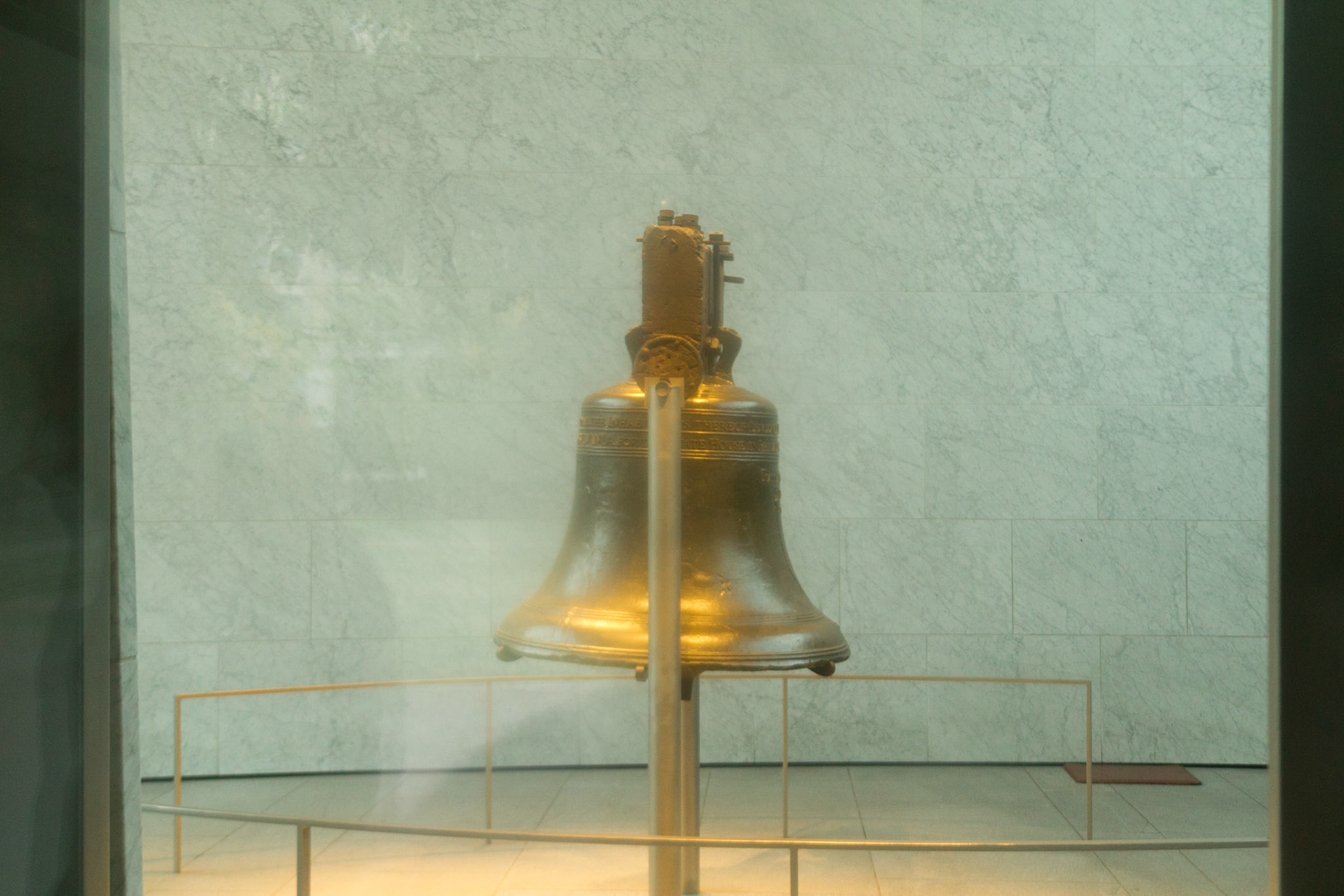 The day before the October 2013 NAPFA Board Meeting, I was in Philadelphia intending to shoot in Valley Forge National Park.  Because of a government shutdown, I spent the day walking the streets in downtown Philadelphia.