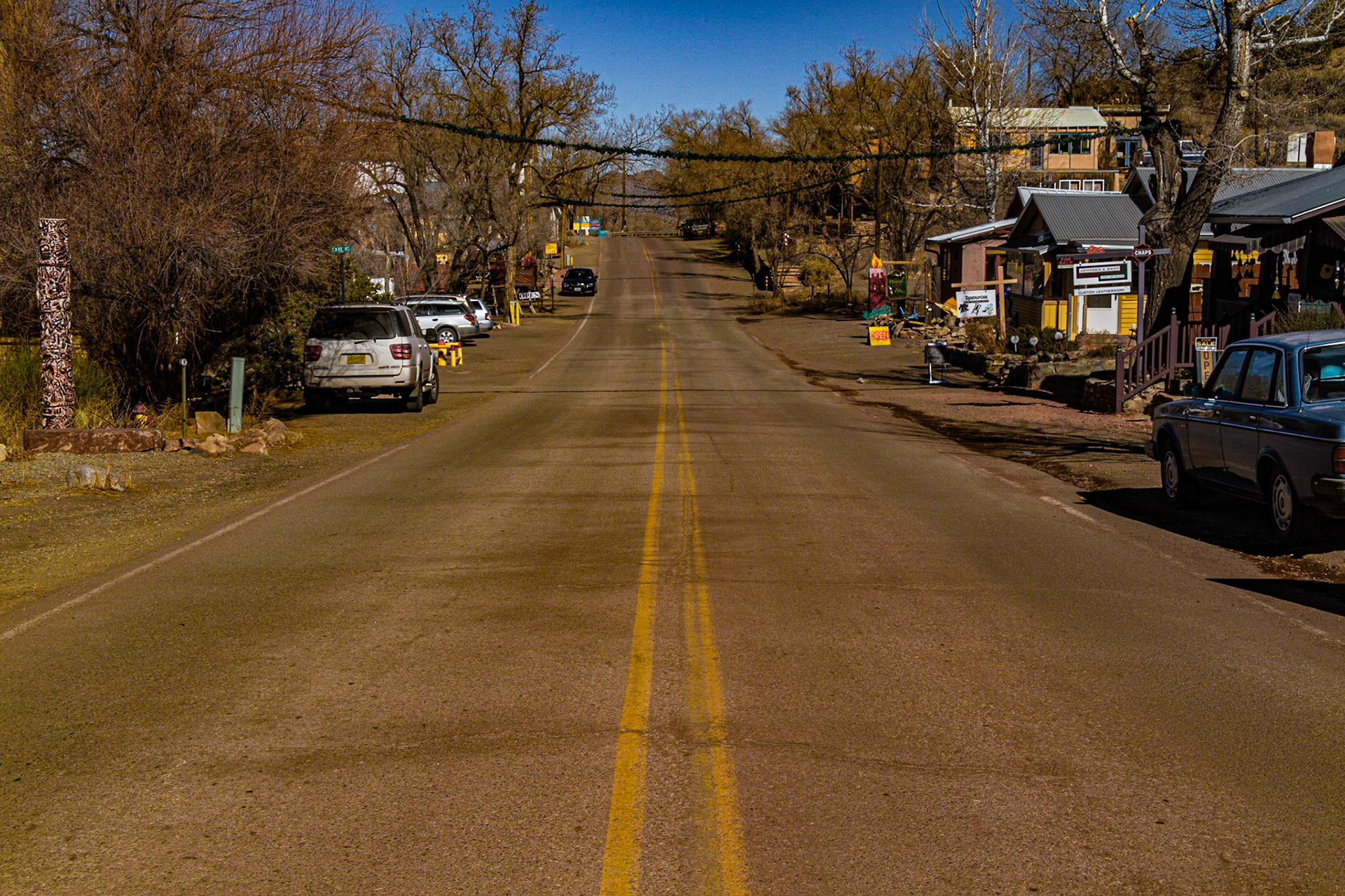 On Sunday morning, we resolved to have tamales and visit the upscale art shops on Canyon Road.  Before they opened, we had time to explore the beginning of Turquoise Trail.  Madrid is the next town south from Los Cerrillos.  It has a lot of tourist shops.  It seems to be a destination for the motorcycle crowd.