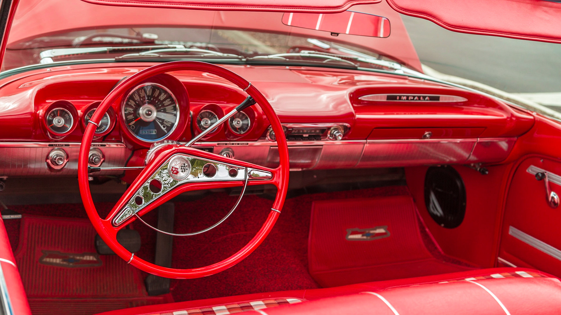 October 6, 2017 Christie was out of town for her forty-fifth high school class reunion.  I went on a drive for photography, just as fall color started to show.  It was a good day for this kind of trip, with good landscapes and a few vintage cars at First Baptist Church in Farragut, followed by the Cherohala Skyway and Fontana Dam.