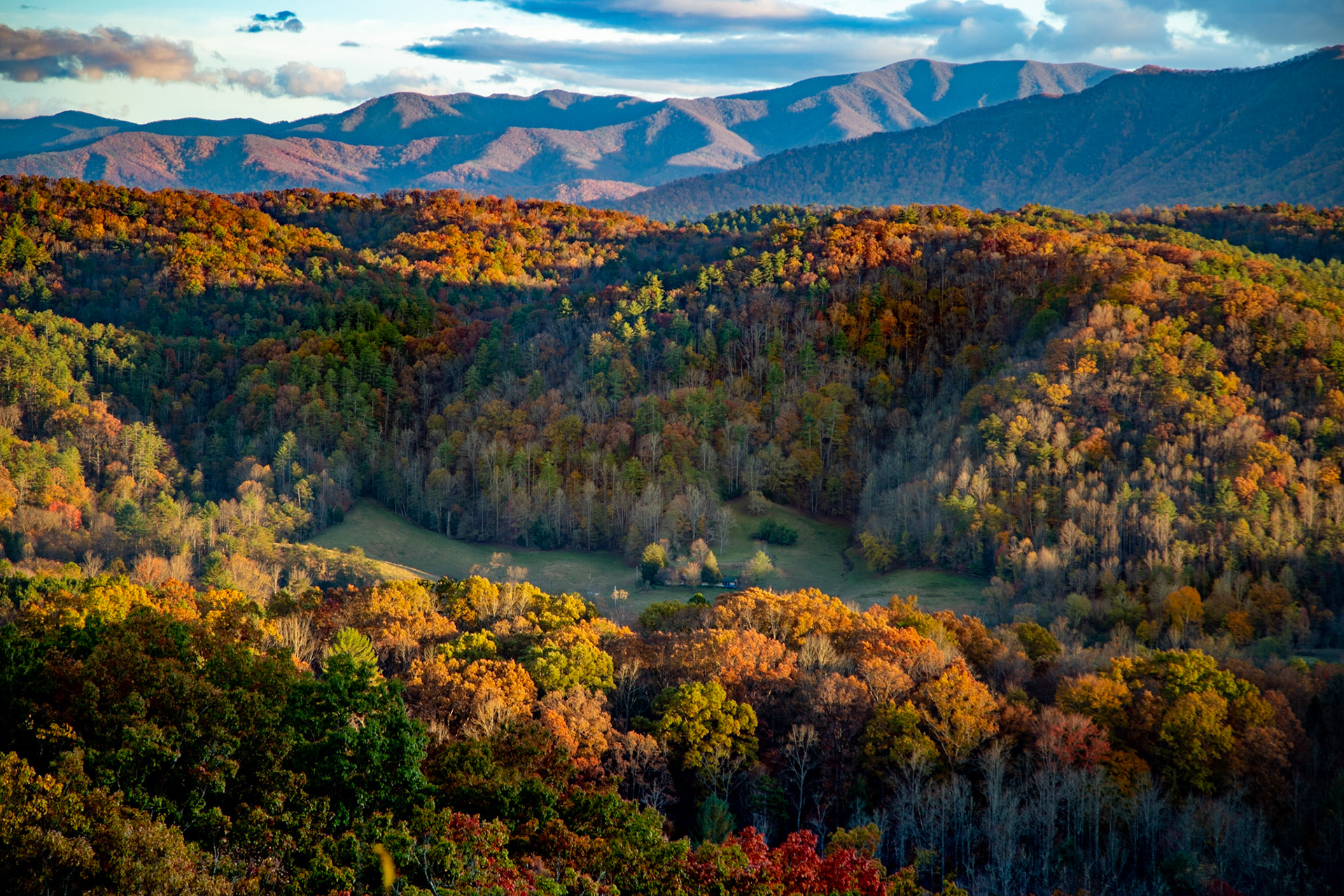 Foothills Parkway Southwest Parking #3
