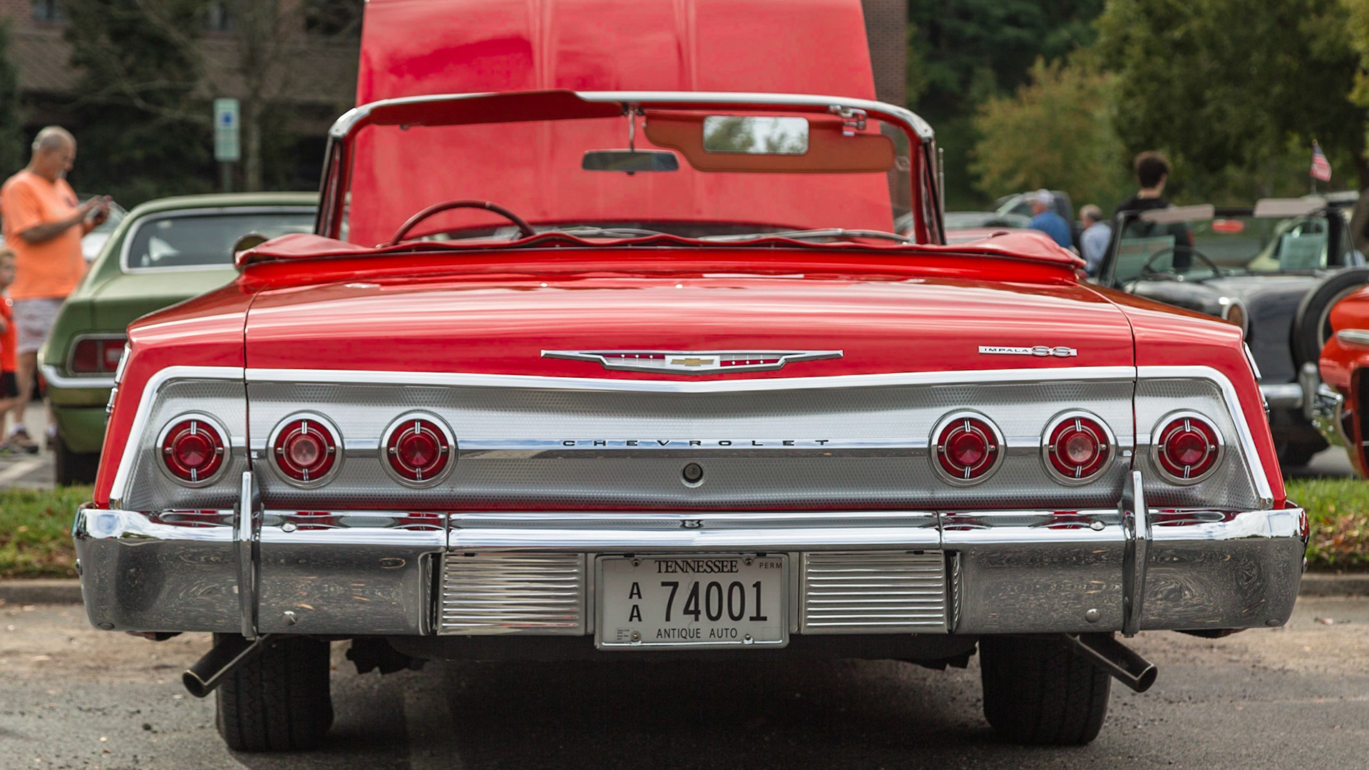 October 6, 2017 Christie was out of town for her forty-fifth high school class reunion.  I went on a drive for photography, just as fall color started to show.  It was a good day for this kind of trip, with good landscapes and a few vintage cars at First Baptist Church in Farragut, followed by the Cherohala Skyway and Fontana Dam.