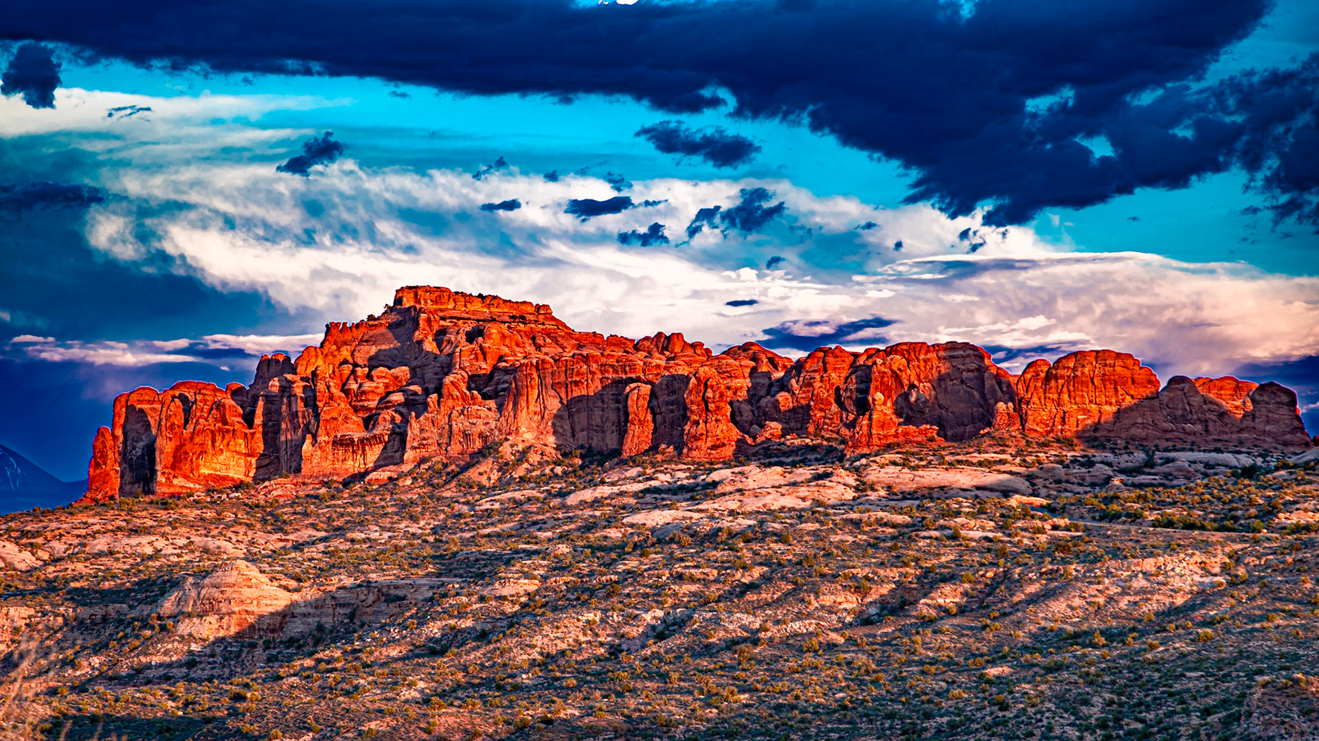 Formation with Garden of Eden and Windows Arches