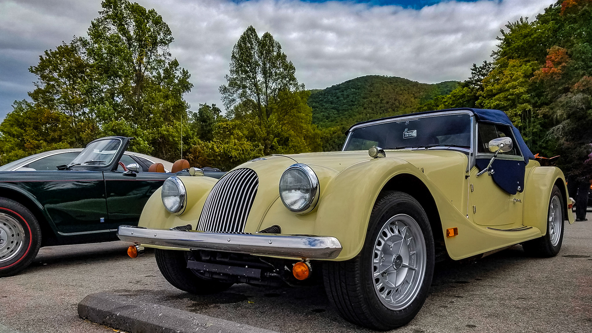 October 6, 2017 Christie was out of town for her forty-fifth high school class reunion.  I went on a drive for photography, just as fall color started to show.  It was a good day for this kind of trip, with good landscapes and a few vintage cars at First Baptist Church in Farragut, followed by the Cherohala Skyway and Fontana Dam.