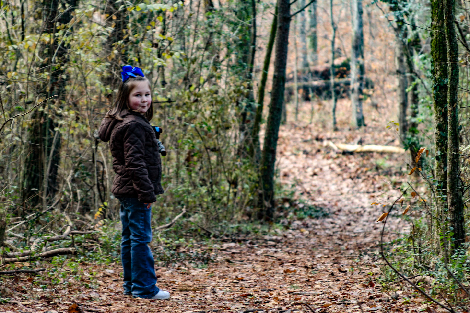 Raven &amp; Sophia came to Grammy's house for an early Christmas.  Their dad arrived in Kuwait a couple of days ago.
