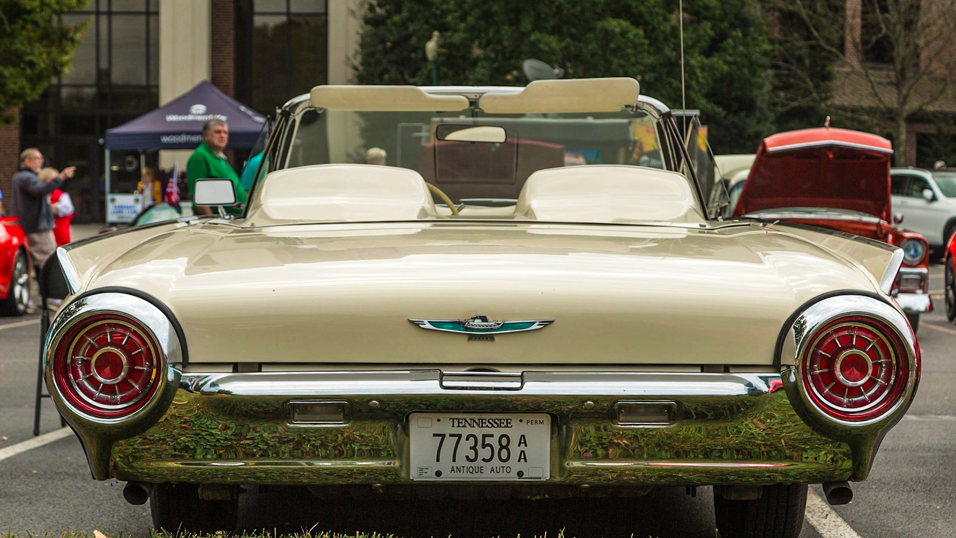 October 6, 2017 Christie was out of town for her forty-fifth high school class reunion.  I went on a drive for photography, just as fall color started to show.  It was a good day for this kind of trip, with good landscapes and a few vintage cars at First Baptist Church in Farragut, followed by the Cherohala Skyway and Fontana Dam.