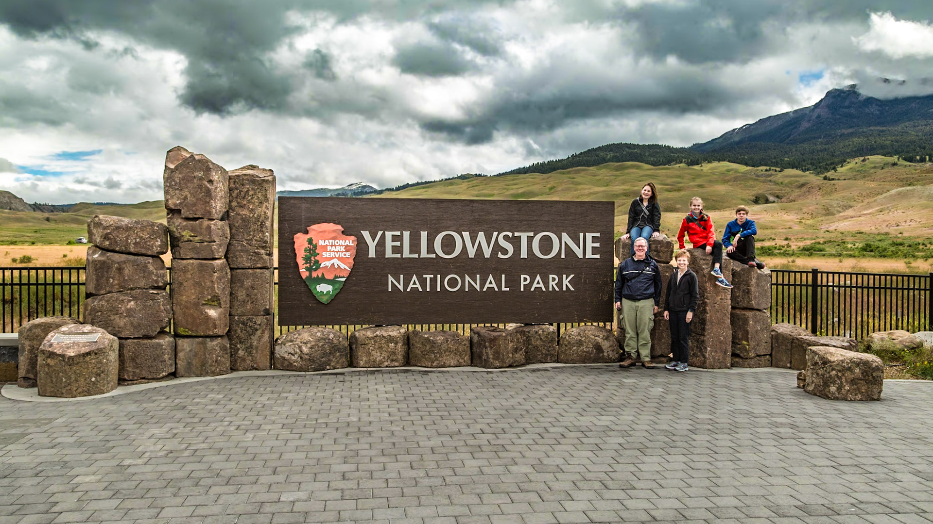Yellowstone Entry Sign