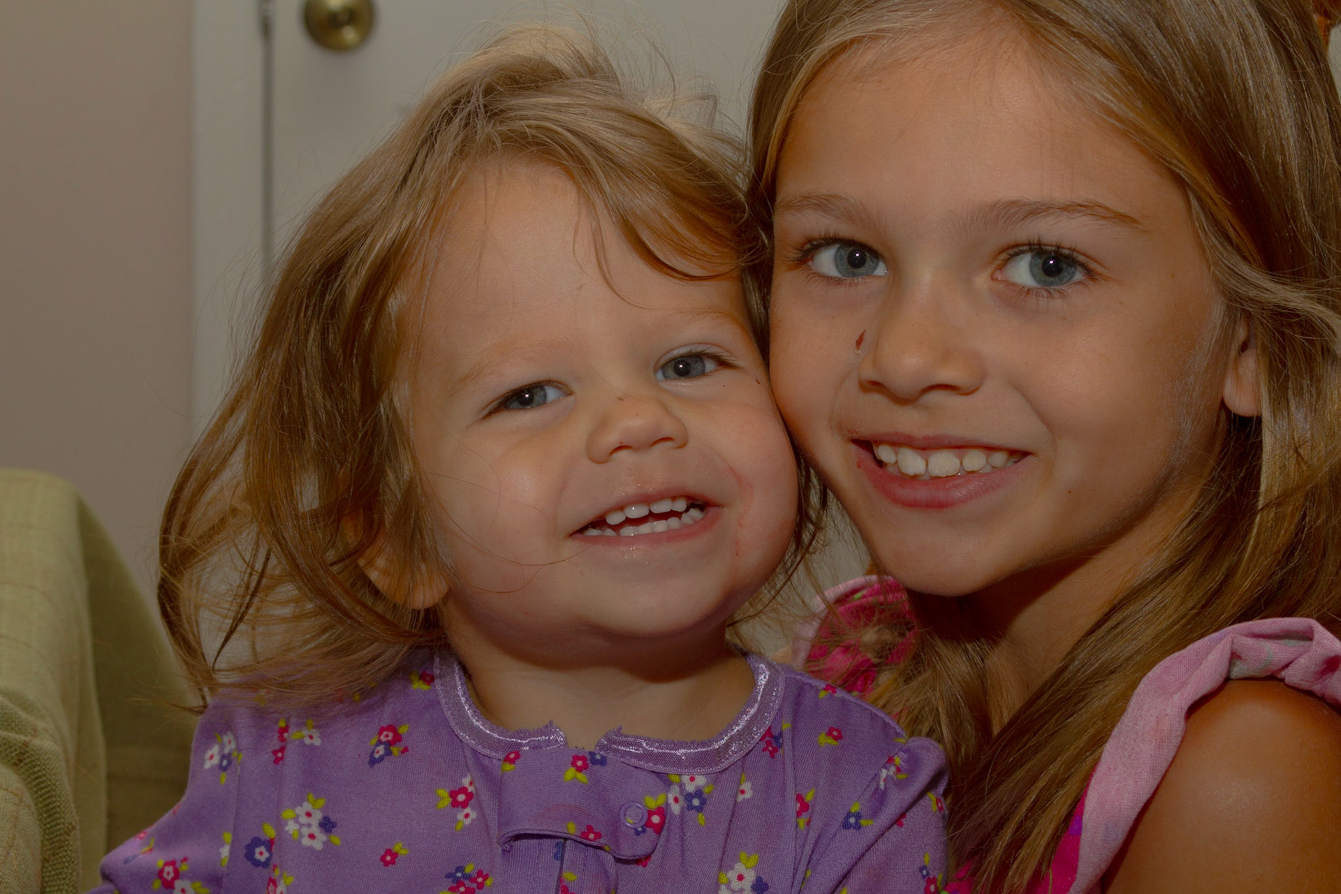 Josephine, Grace and Trever visited for a couple of days.  Oh, their mother came too. Dad was traveling for business.  At breakfast, Josephine was being cute.