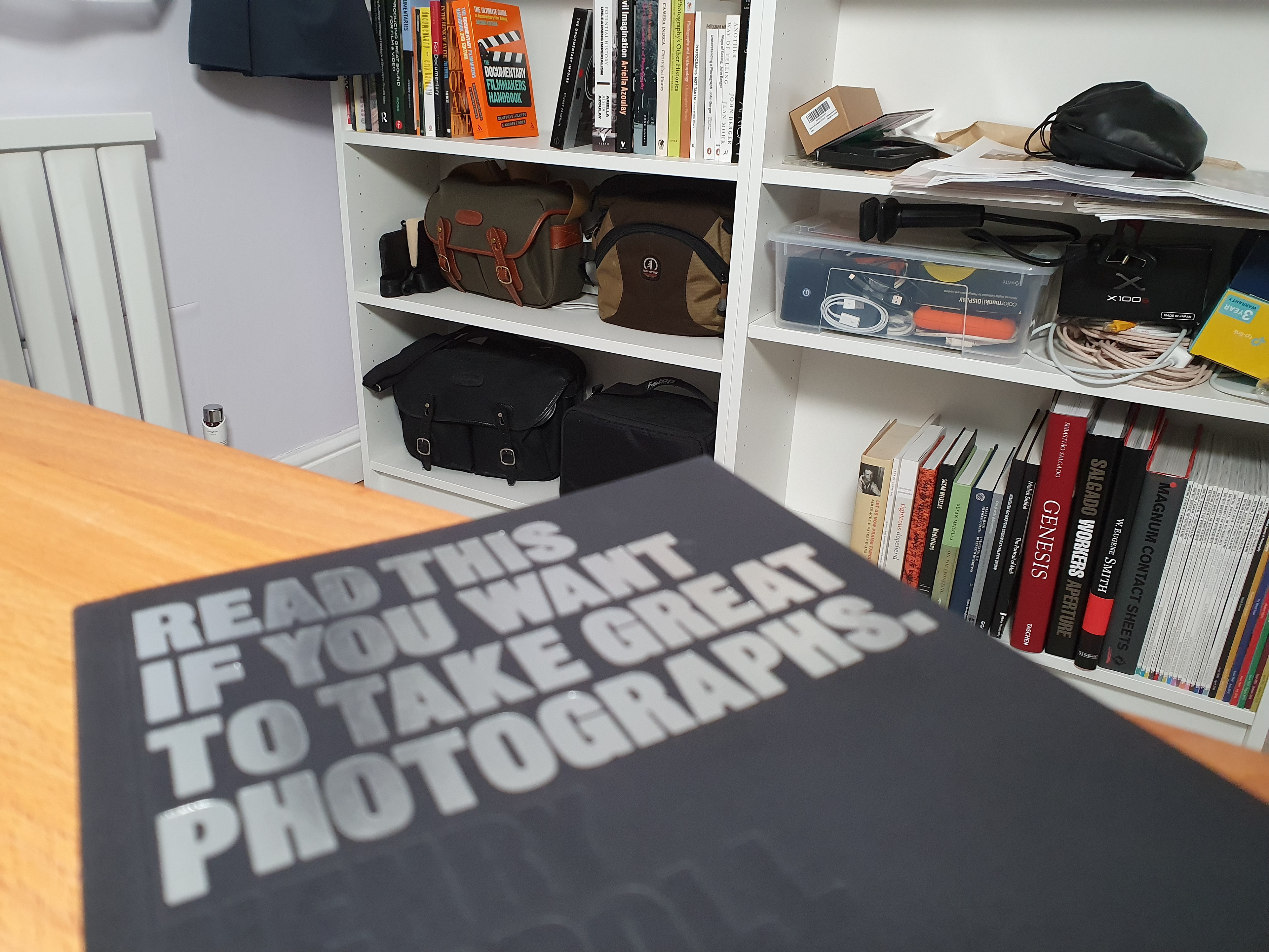 Here I tapped on the bookcase to focus on the background
