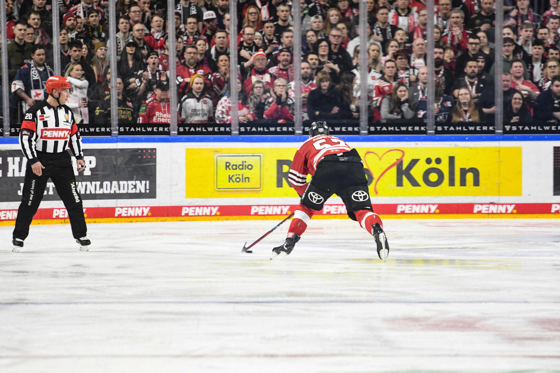 Brady Austin; DEL Kölner Haie - Adler Mannheim, 17.03.2023