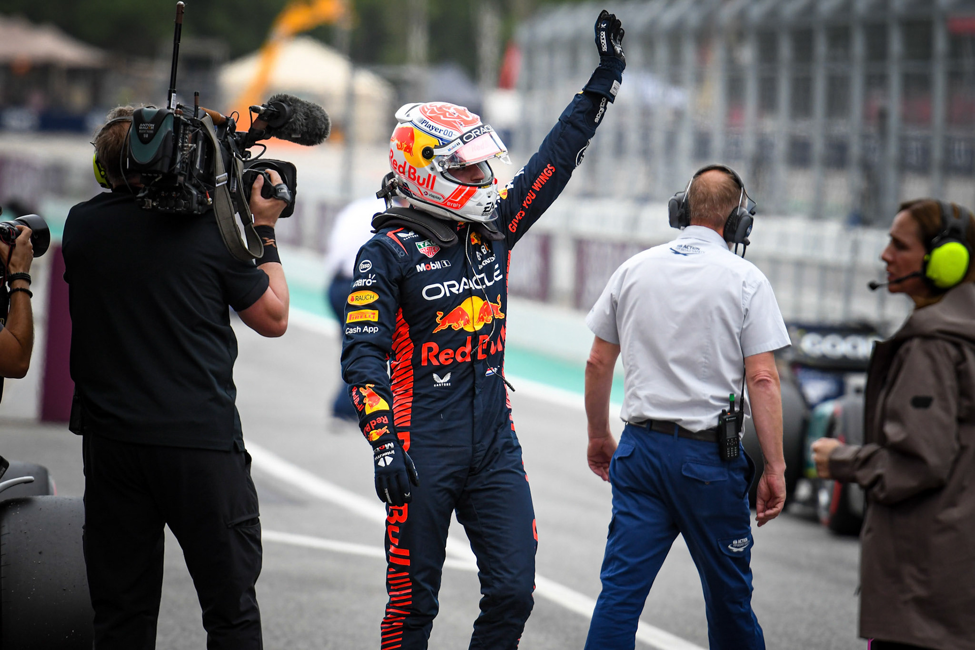 Max Verstappen (NED) Red Bull Racing jubelt über doe Poleposition;Formel 1 GP Barcelona. Samstag 03.06.2023