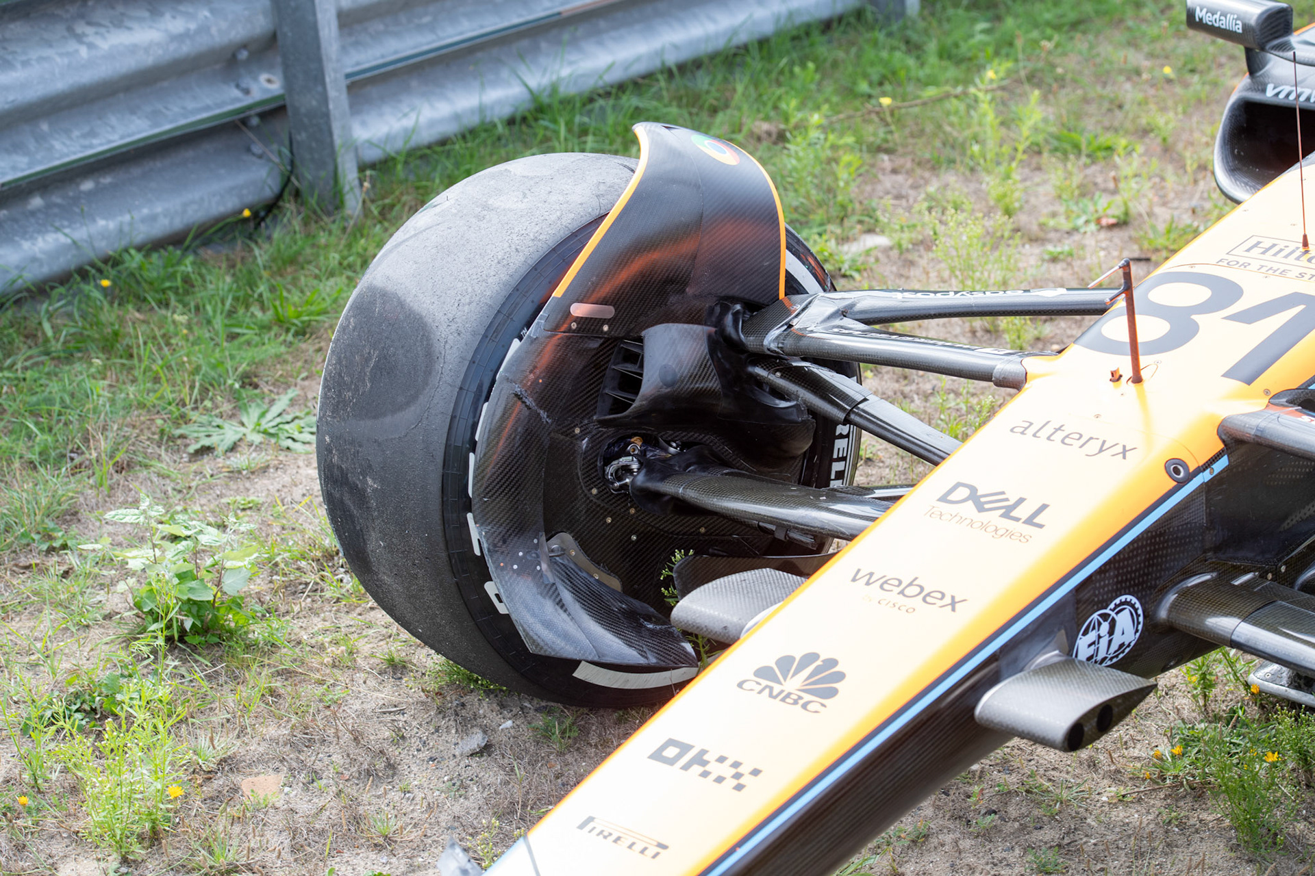 Unfall zwischen Daniel Ricciardo und Oscar Piastri in FP2; Formel 1 GP Holland / Zandvoort. Freitag, 25.08.2023