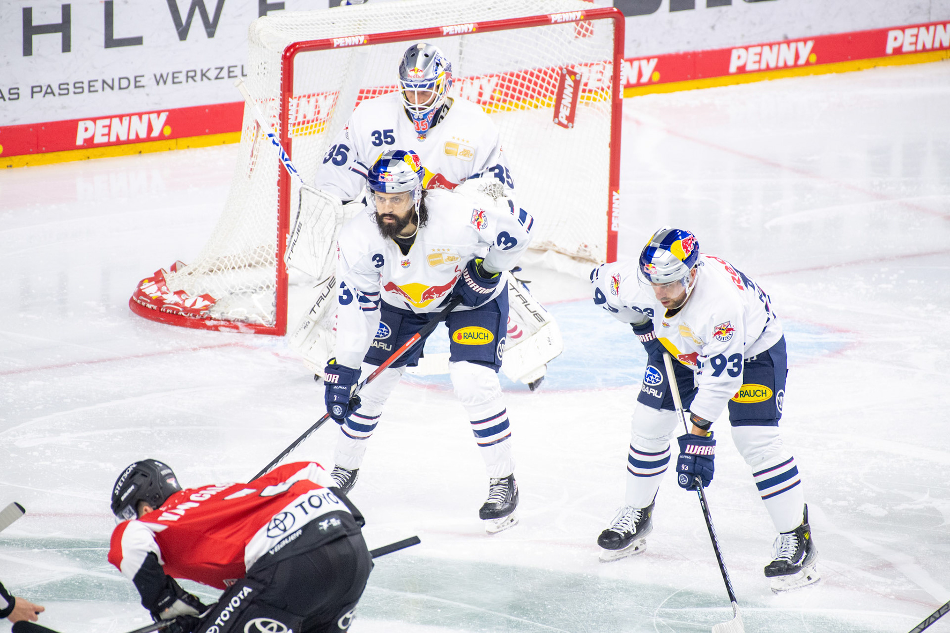 Dominik Bittner ;DEL Kölner Haie - EHC Red Bull München, 27.10.2023