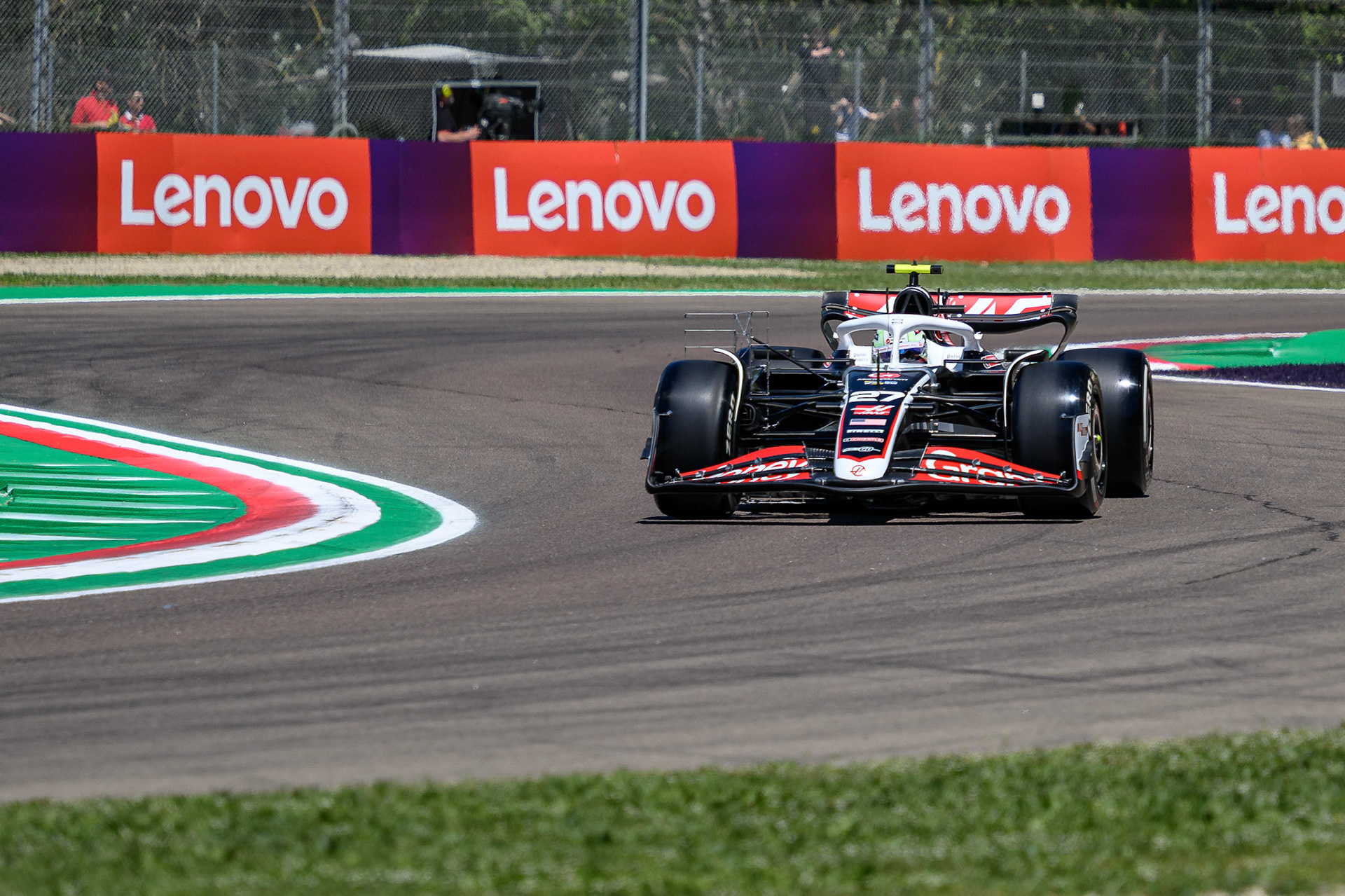 Nico Hülkenberg #27, MoneyGram Haas F1 Team; F1 GP Imola / Italien Freitag, 17.05.2024