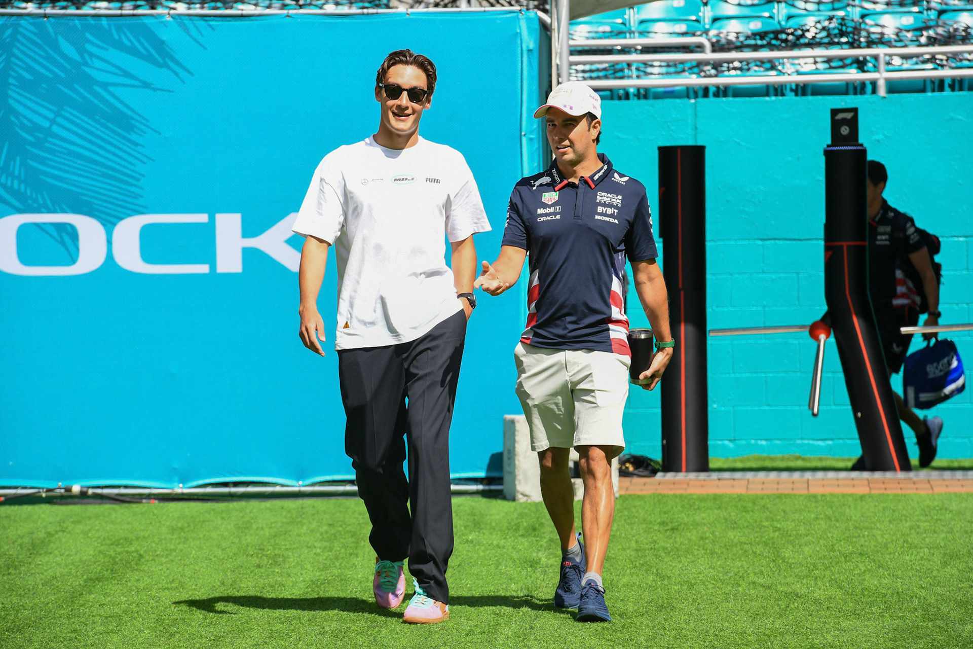 Sergio Perez #11, Oracle Red Bull Racing, George Russell #63, Mercedes-AMG Petronas F1 Team; Formel 1 GP Miami / USA. 04.05.2024