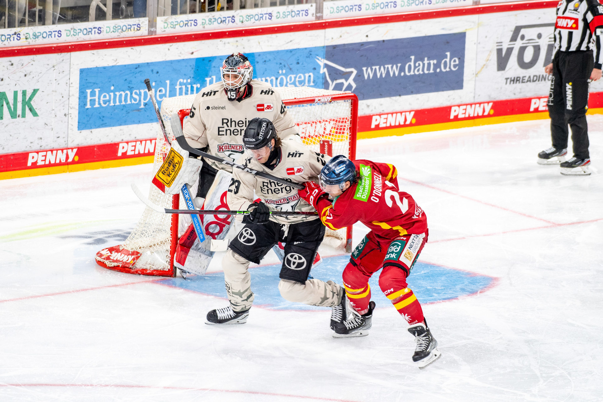 Andrej Sustr, Brendan O´Donnell, Tobias Ancicka; DEL Düsseldorfer EG - Kölner Haie, 25.02.2024