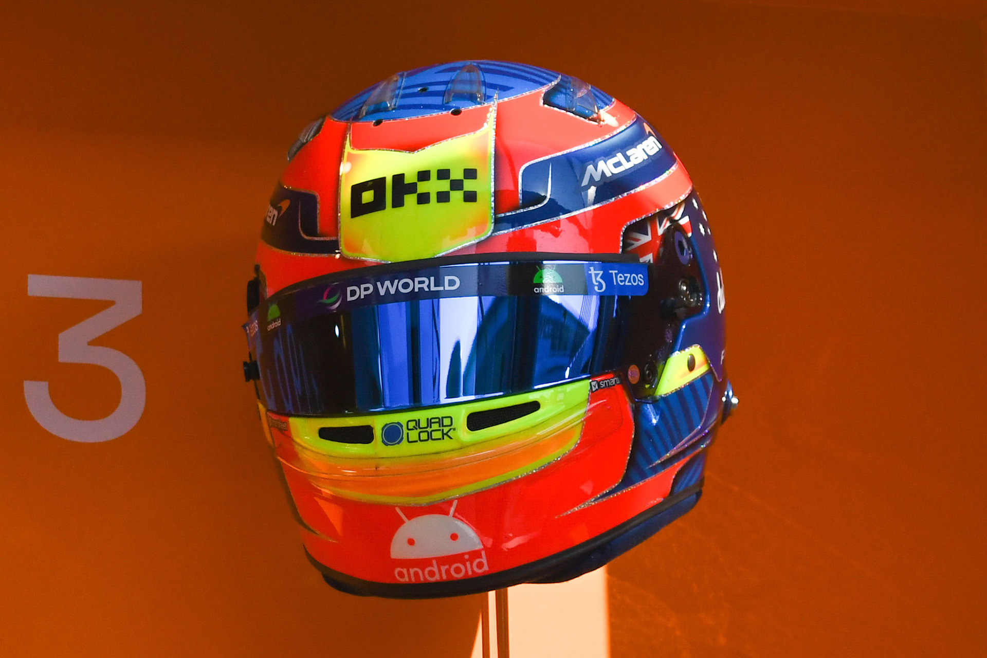 Oscar Piastri (AUS) McLaren F1 Helm; Formel 1 GP Barcelona. Samstag 03.06.2023