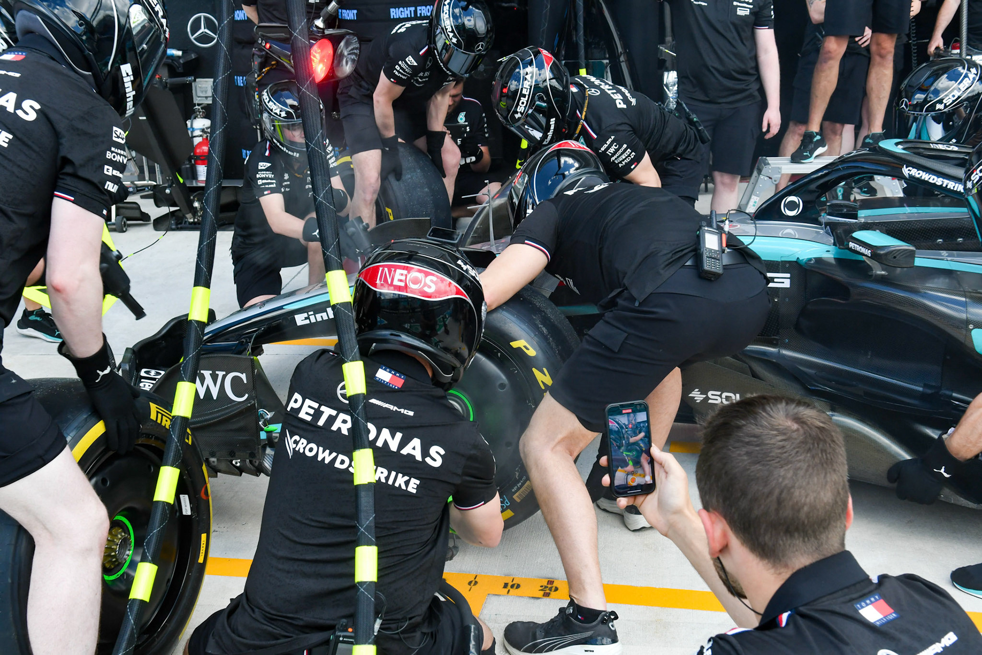 Pitstop Mercedes-AMG Petronas F1 Team; Formel 1 GP Miami / USA. 04.05.2024